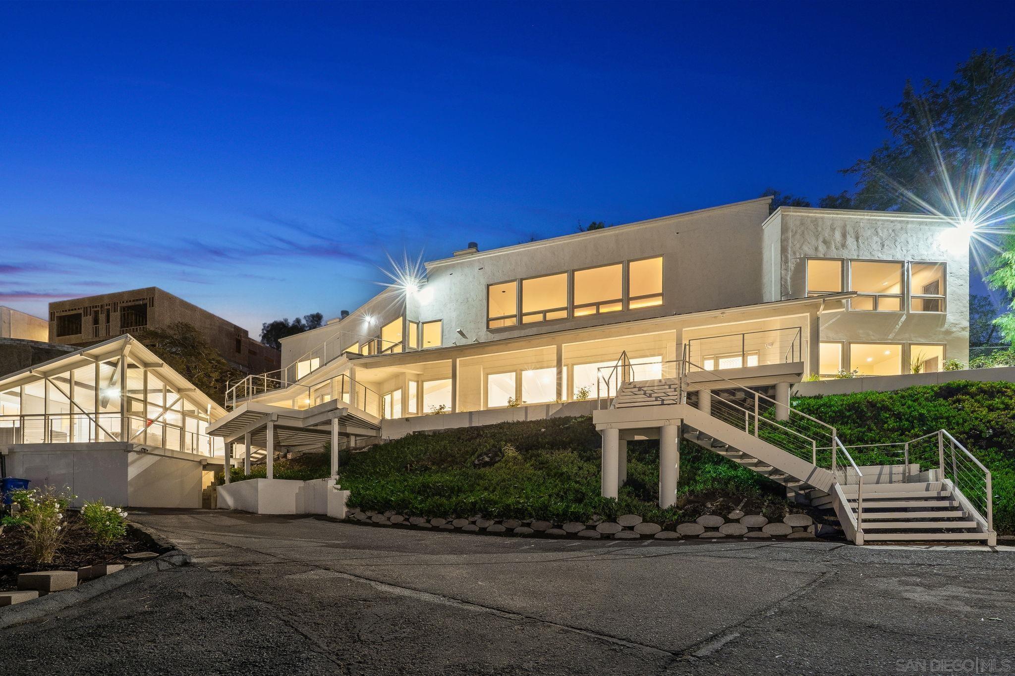 Front Image Thumbnail for SD250045233