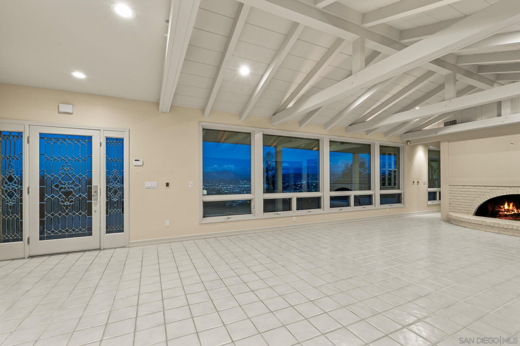 Detail Gallery Image 18 of 47 For 10595  Russell Road, La Mesa,  CA 91941 - 5 Beds | 4/1 Baths