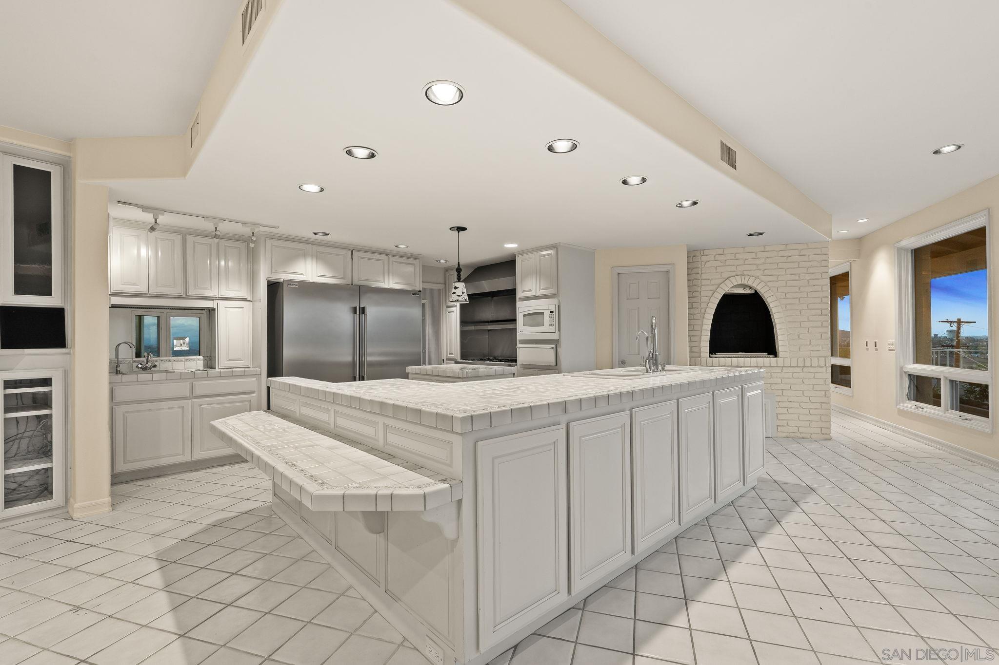 Detail Gallery Image 24 of 47 For 10595  Russell Road, La Mesa,  CA 91941 - 5 Beds | 4/1 Baths