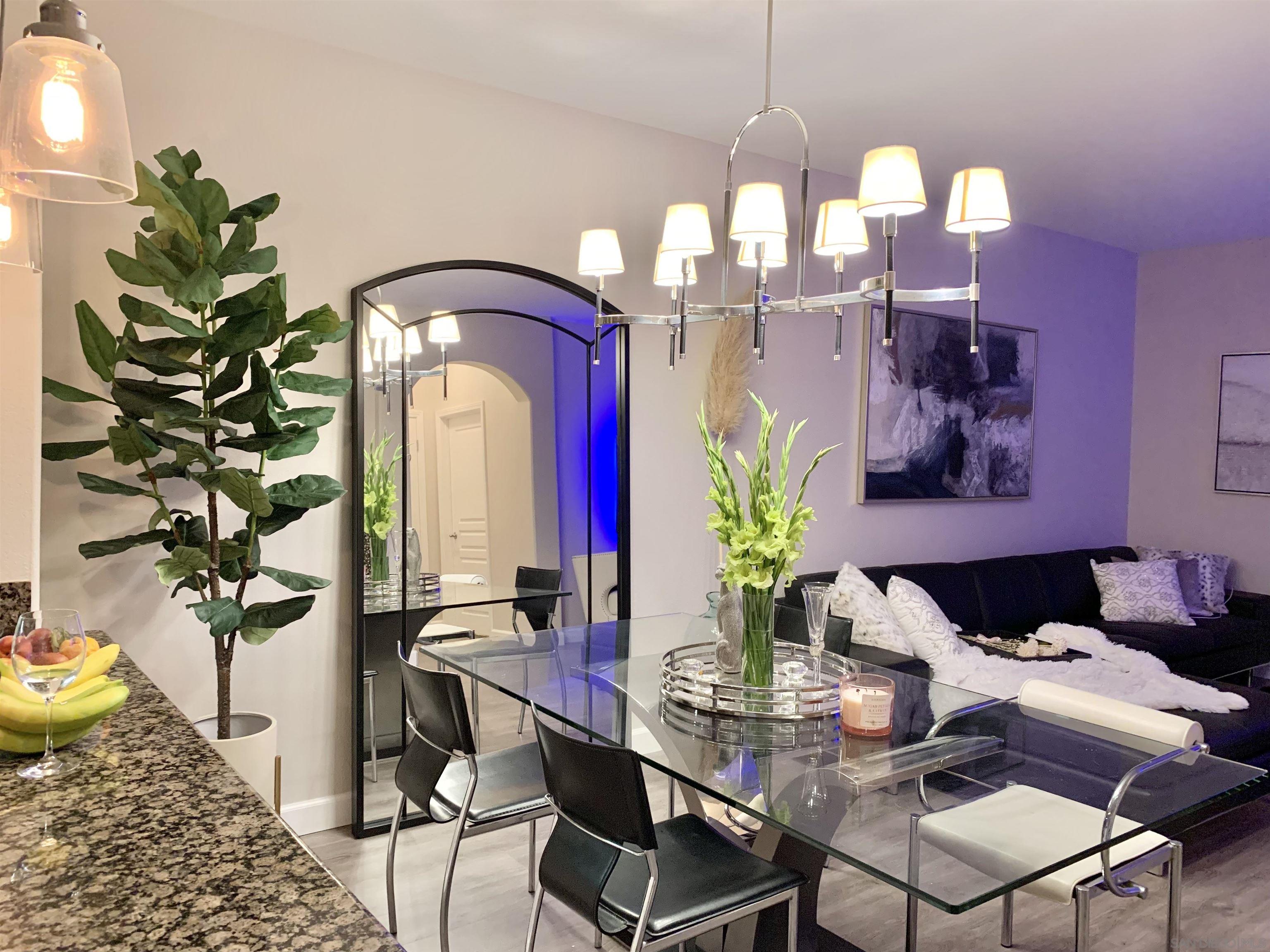 Detail Gallery Image 4 of 11 For 3877  Pell Place  307, San Diego,  CA 92130 - 2 Beds | 1 Baths