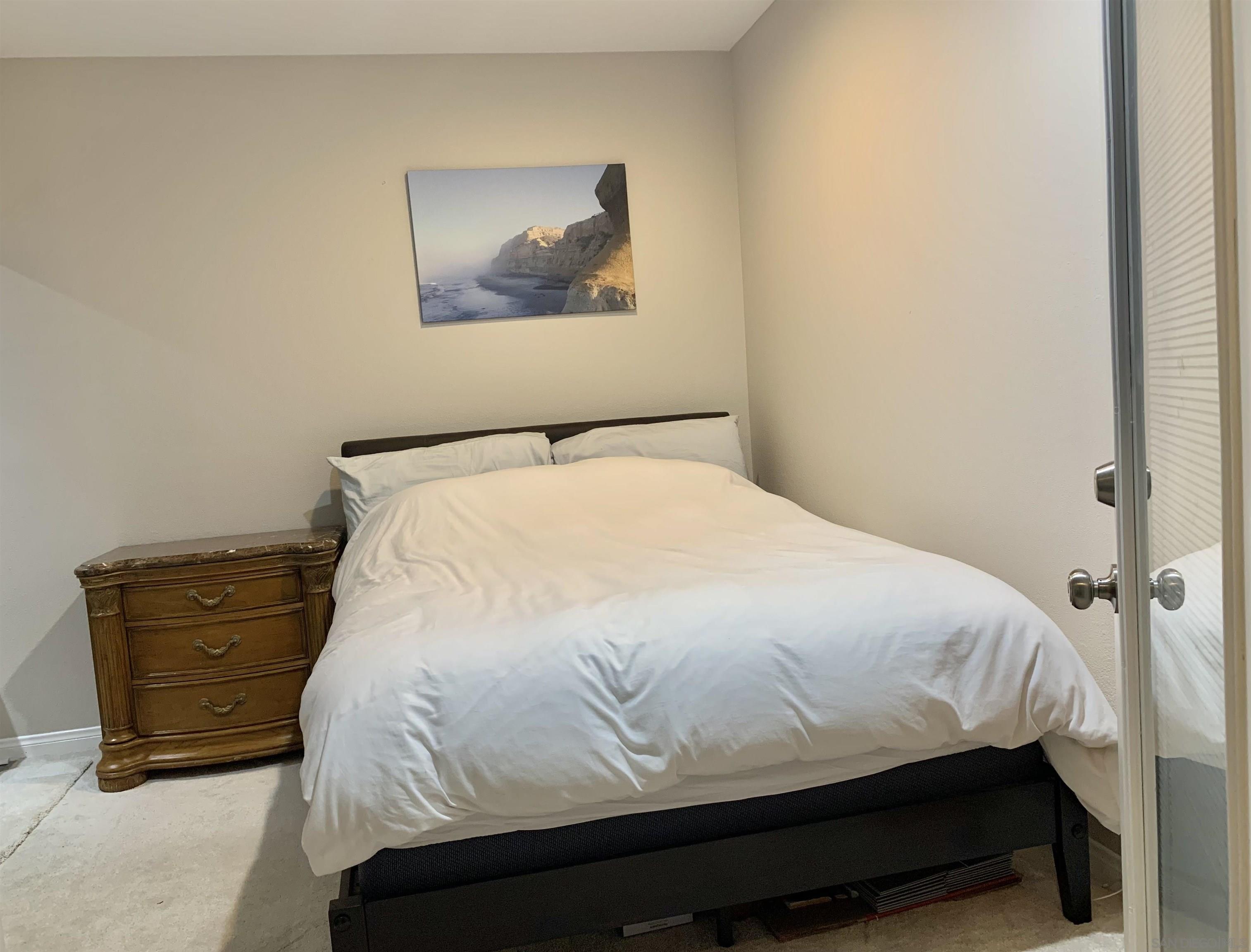 Detail Gallery Image 8 of 11 For 3877  Pell Place  307, San Diego,  CA 92130 - 2 Beds | 1 Baths