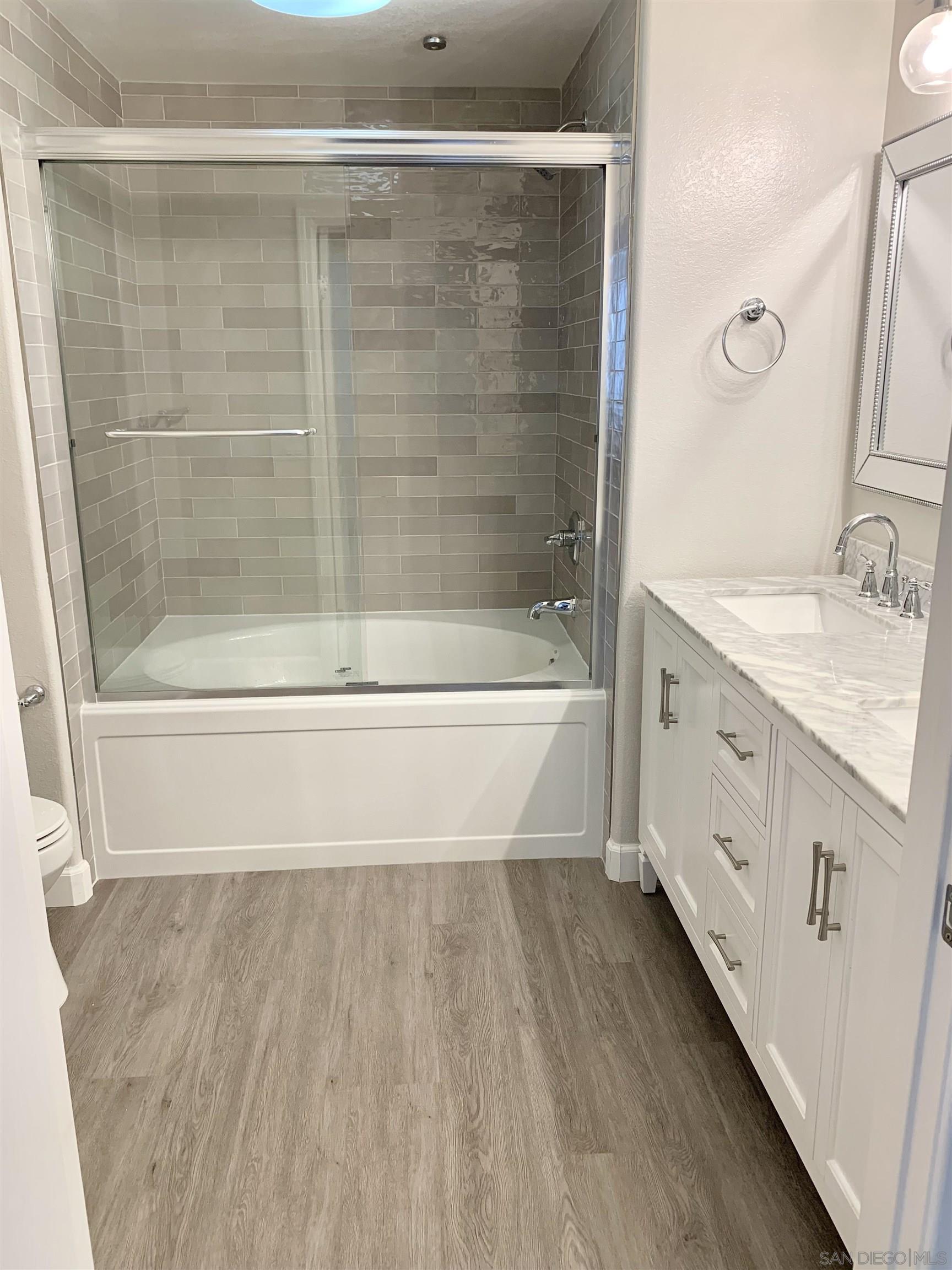 Detail Gallery Image 10 of 11 For 3877  Pell Place  307, San Diego,  CA 92130 - 2 Beds | 1 Baths