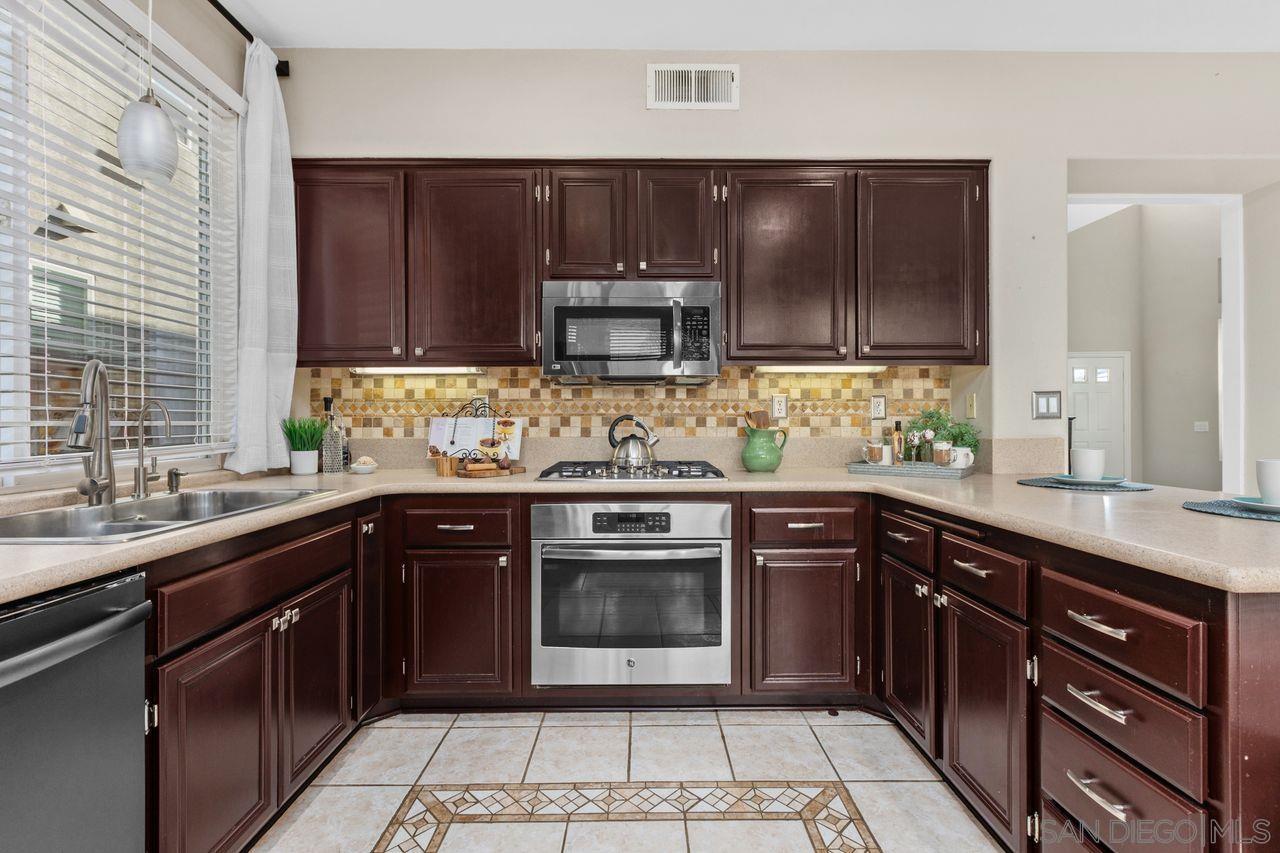 Detail Gallery Image 41 of 48 For 29610  Gracilior Dr, Escondido,  CA 92026 - 4 Beds | 2/1 Baths