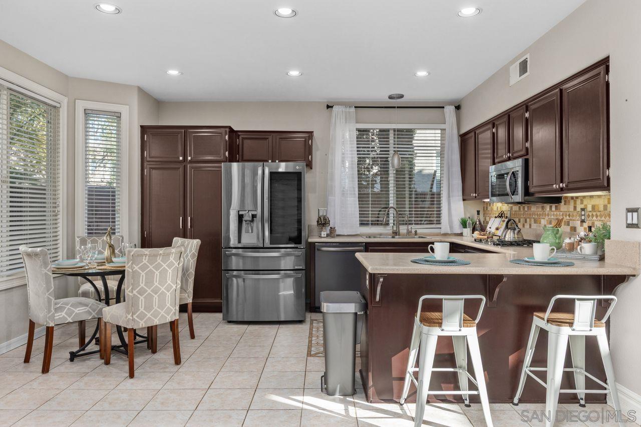 Detail Gallery Image 10 of 48 For 29610  Gracilior Dr, Escondido,  CA 92026 - 4 Beds | 2/1 Baths