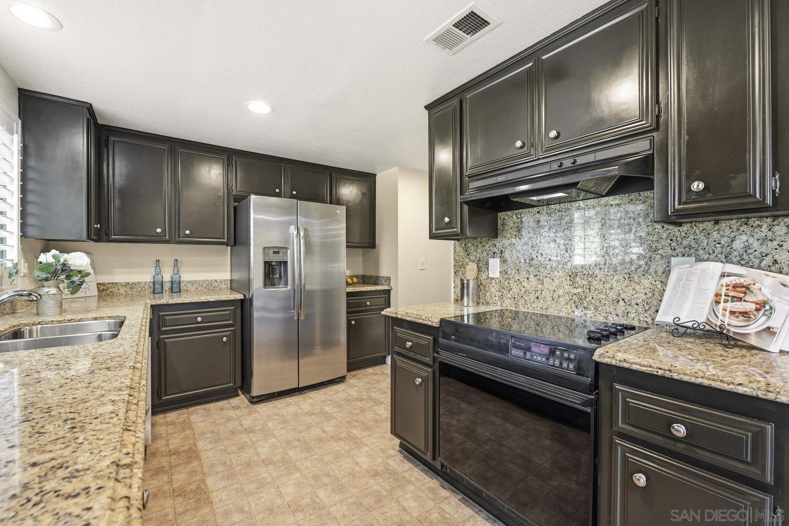 Detail Gallery Image 13 of 38 For 16120  Poderio Ct., Ramona,  CA 92065 - 3 Beds | 2 Baths