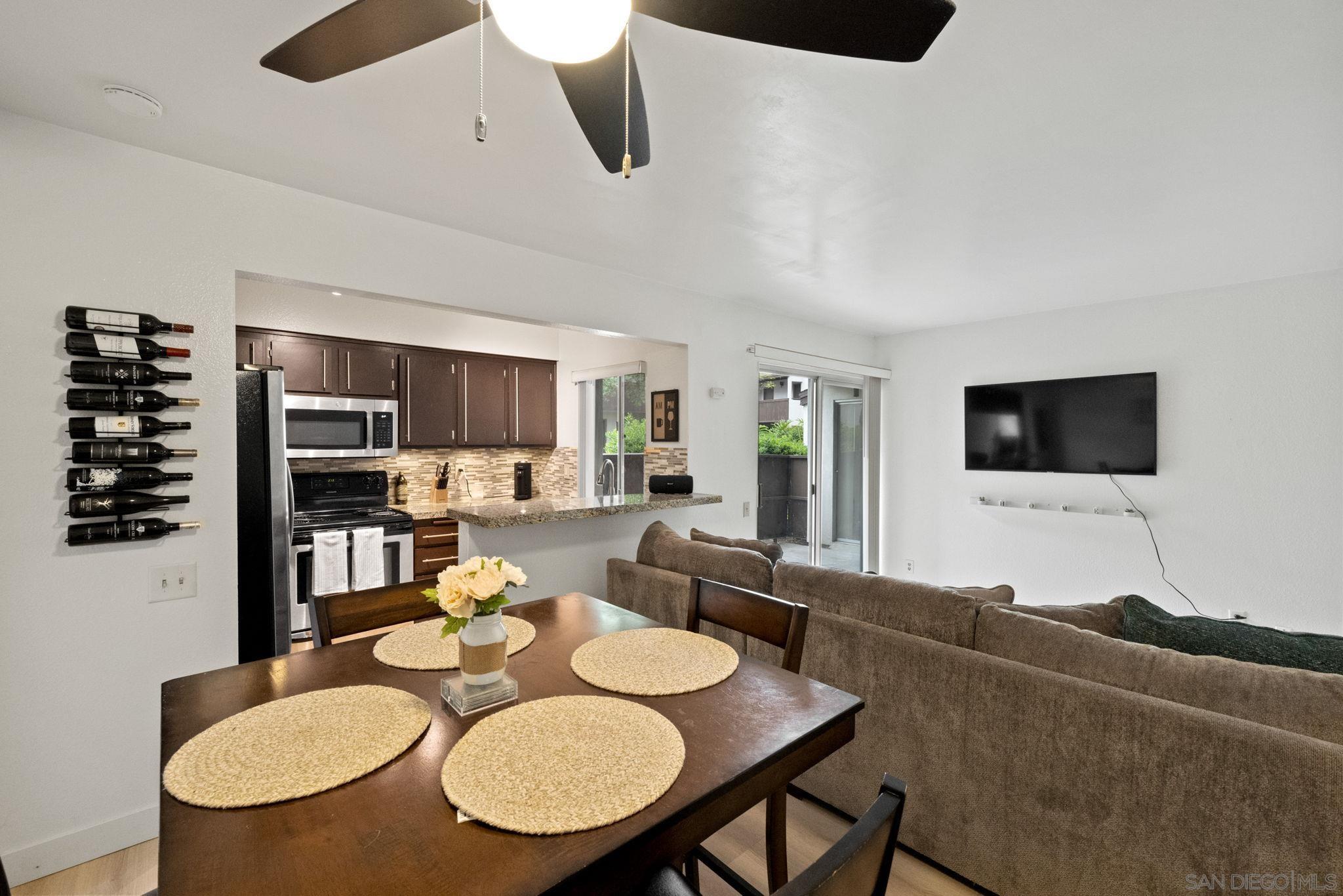 Detail Gallery Image 12 of 30 For 8023  Caminito De Pizza  #E,  San Diego,  CA 92108 - 1 Beds | 1 Baths