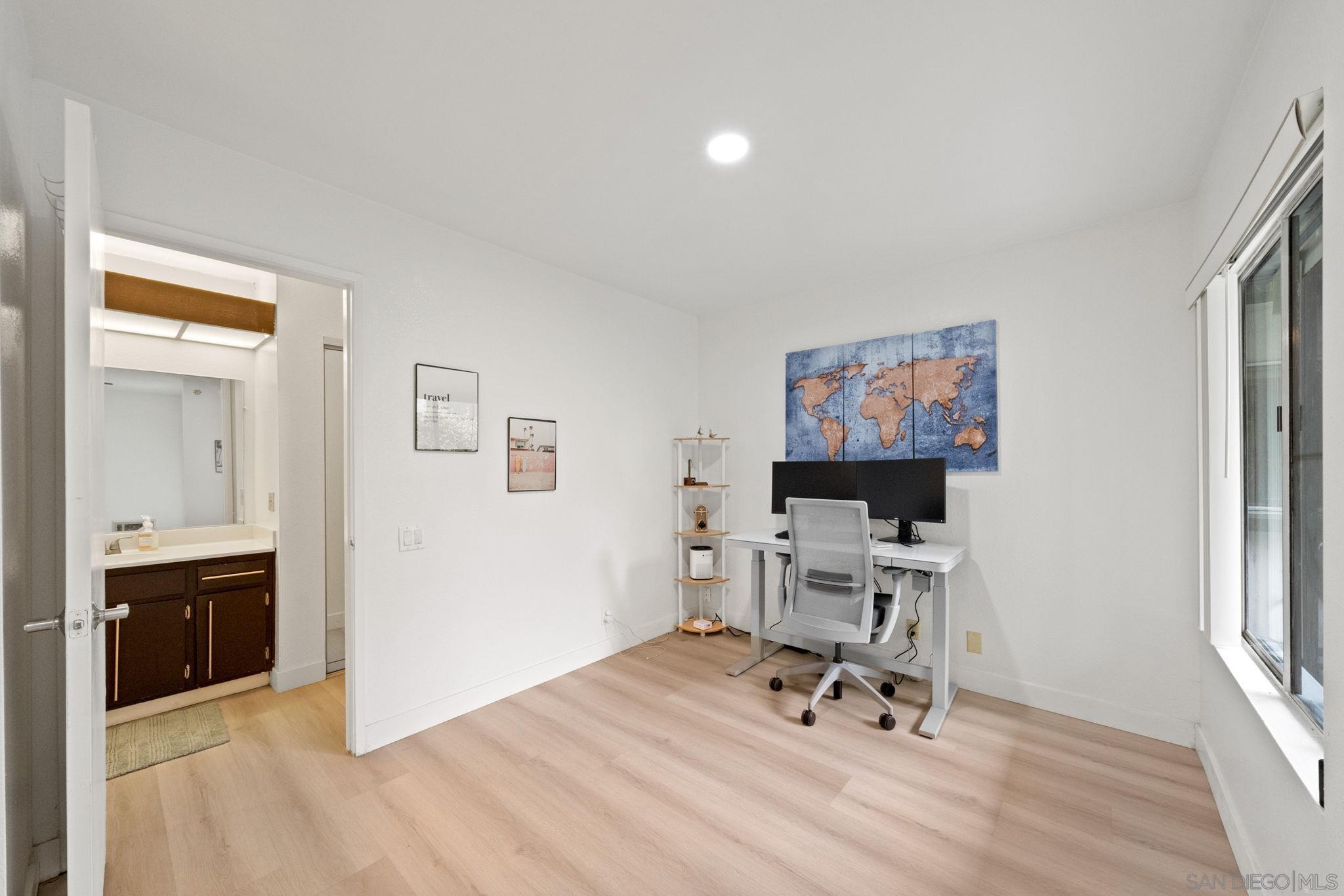 Detail Gallery Image 17 of 30 For 8023  Caminito De Pizza  #E,  San Diego,  CA 92108 - 1 Beds | 1 Baths