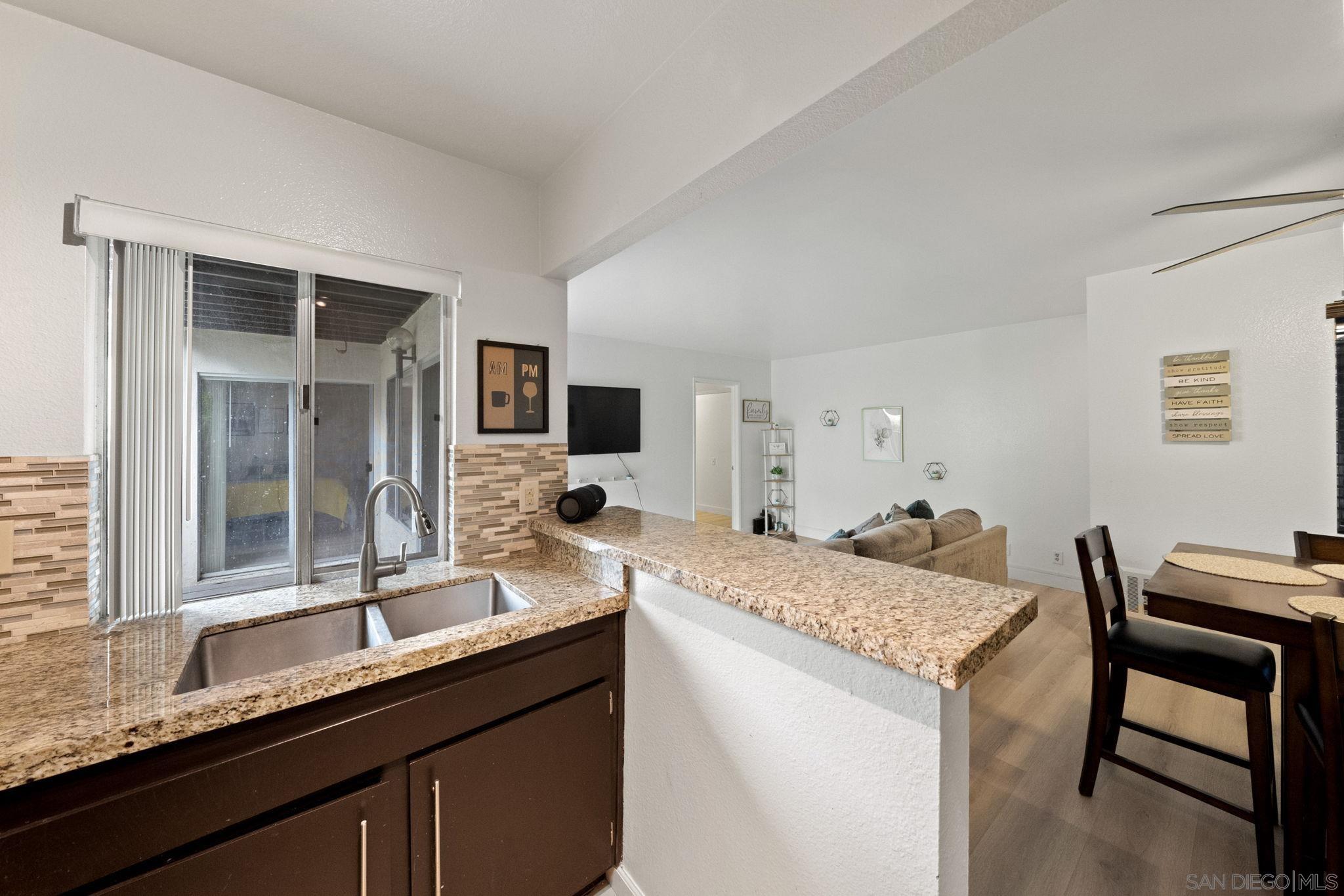 Detail Gallery Image 6 of 30 For 8023  Caminito De Pizza  #E,  San Diego,  CA 92108 - 1 Beds | 1 Baths