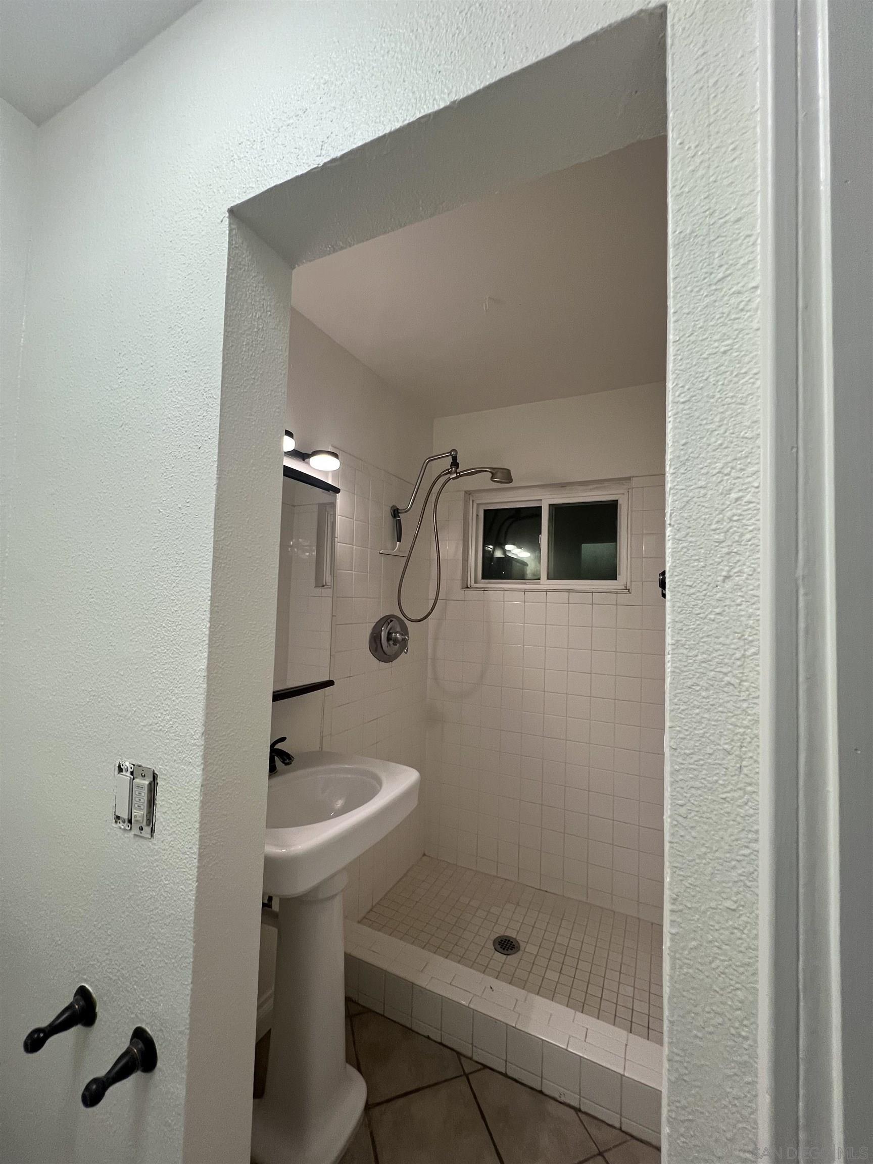 Detail Gallery Image 8 of 13 For 3246  Sweetwater Rd, Lemon Grove,  CA 91945 - 0 Beds | 1/1 Baths