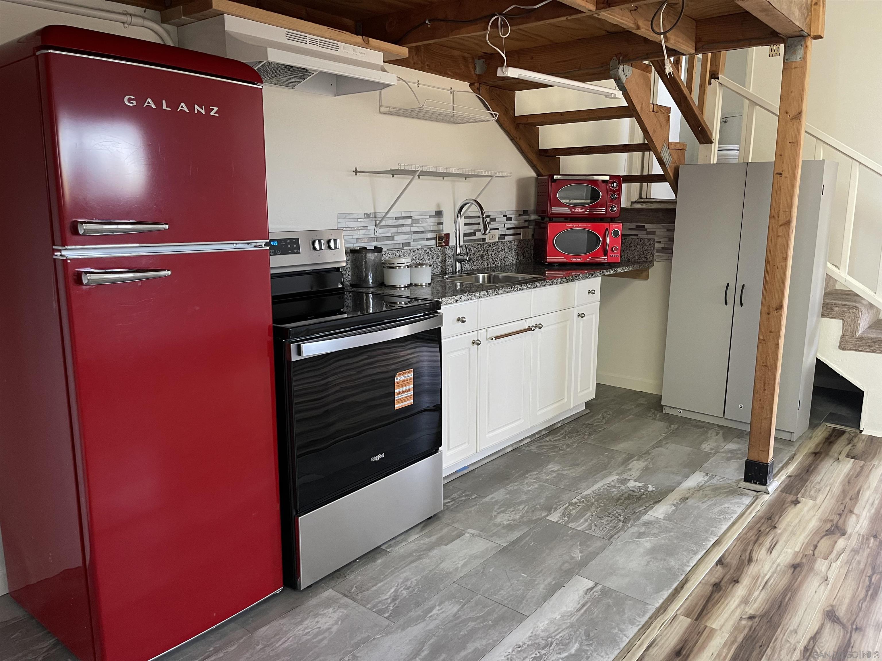 Detail Gallery Image 9 of 13 For 3246  Sweetwater Rd, Lemon Grove,  CA 91945 - 0 Beds | 1/1 Baths