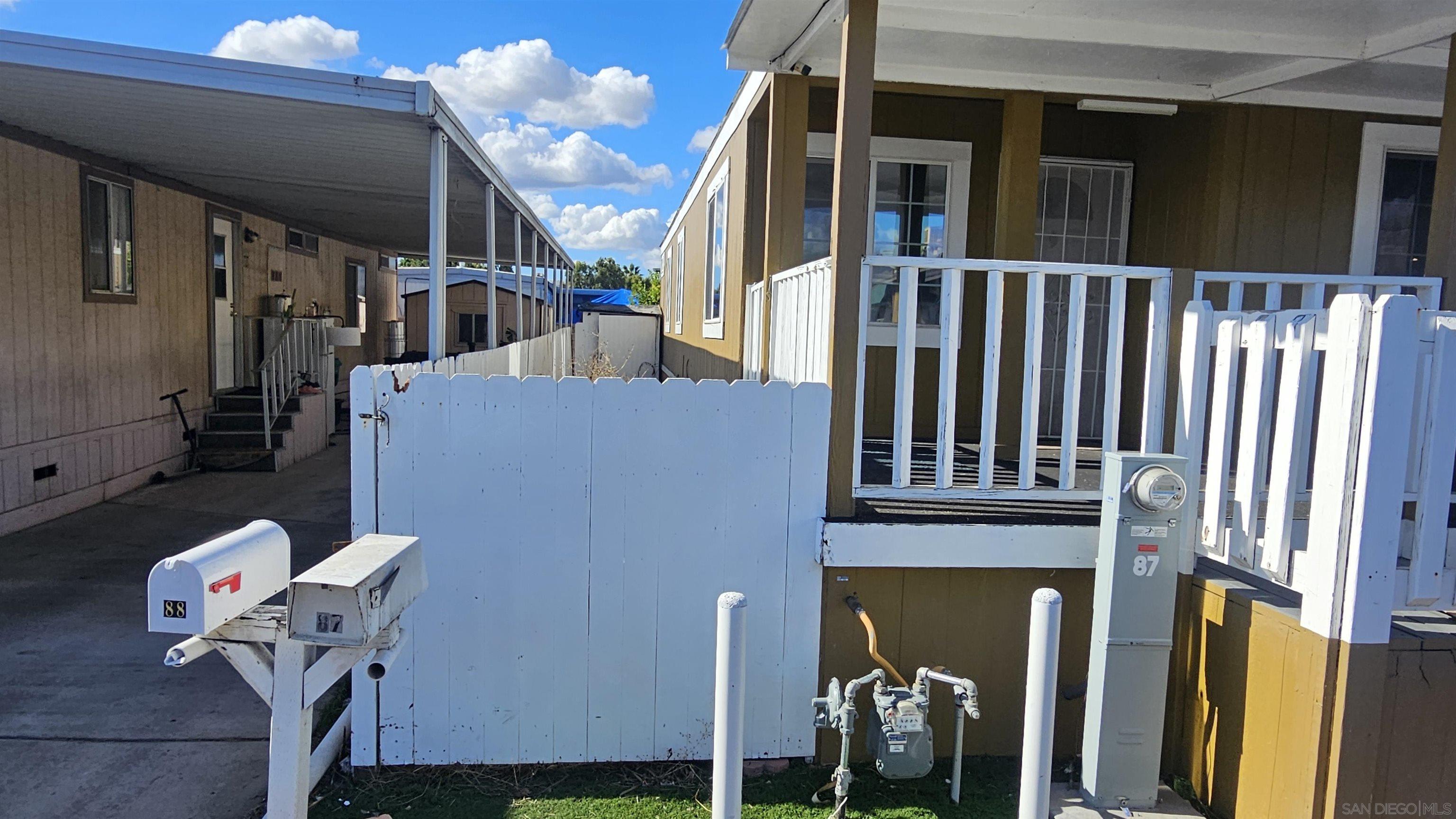 Detail Gallery Image 7 of 22 For 400  Greenfield Dr  Spc 87, El Cajon,  CA 92021 - 3 Beds | 2 Baths