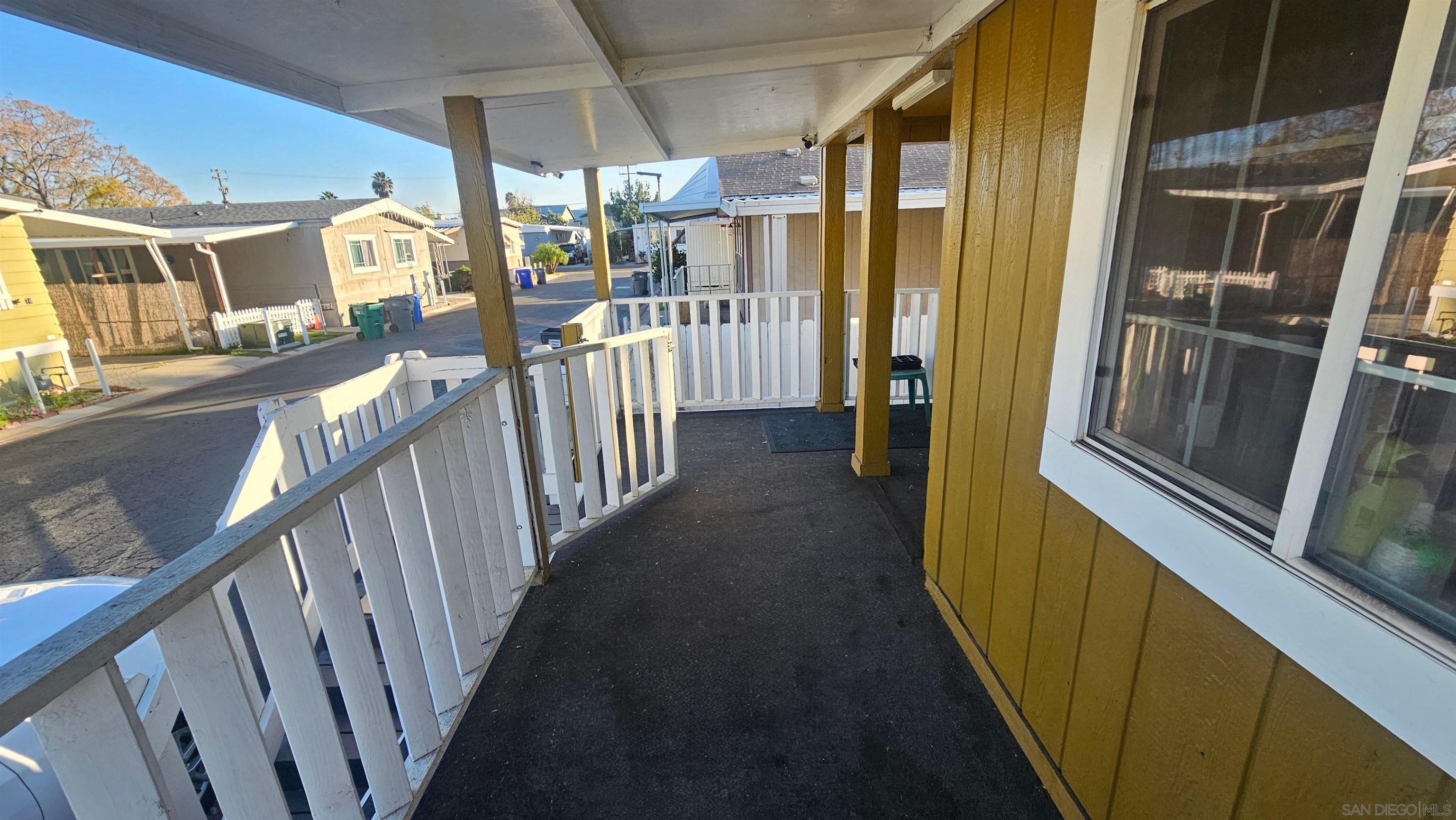 Detail Gallery Image 8 of 22 For 400  Greenfield Dr  Spc 87, El Cajon,  CA 92021 - 3 Beds | 2 Baths