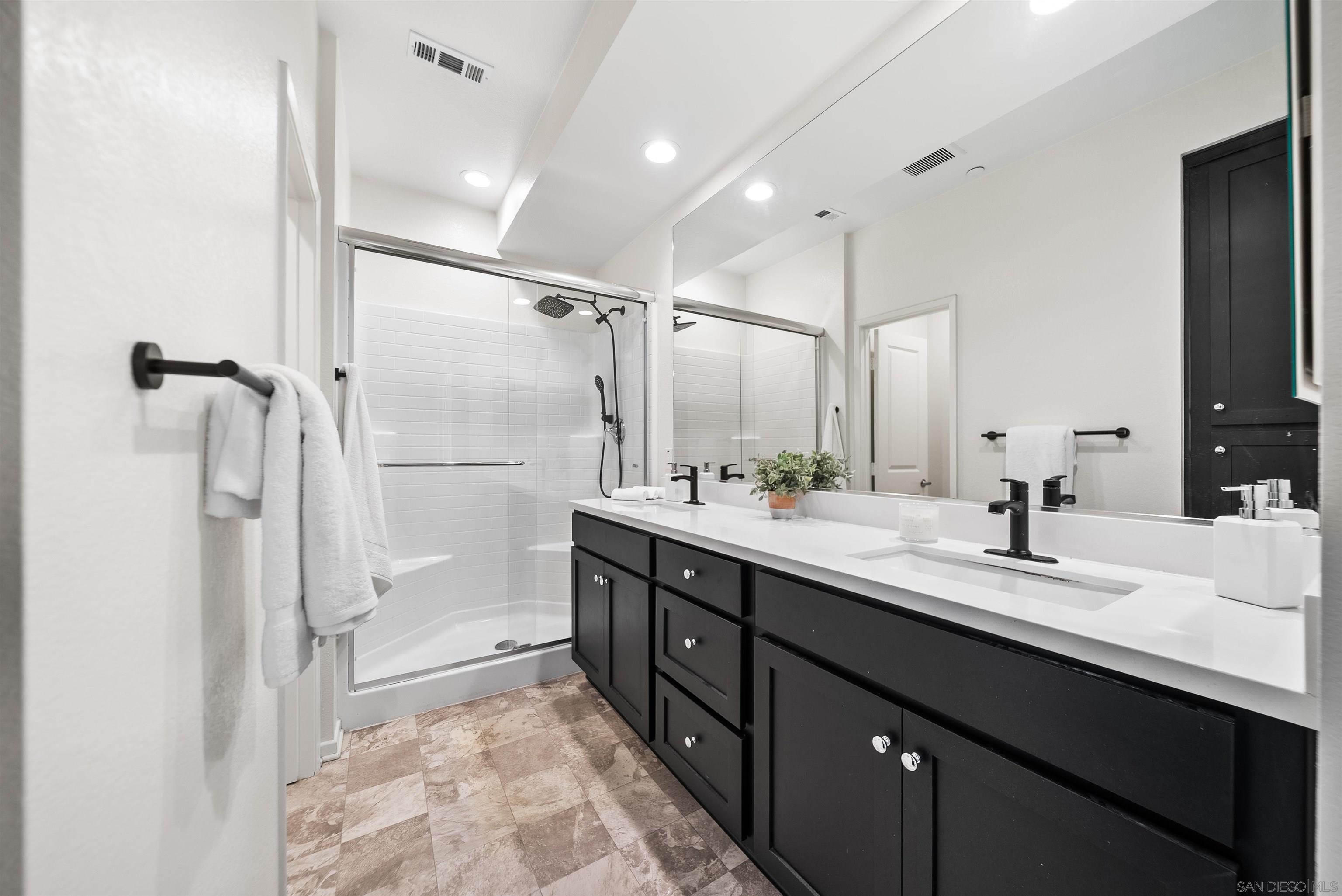 Detail Gallery Image 15 of 31 For 1607  Santa Paulina, San Diego,  CA 92154 - 3 Beds | 2/1 Baths