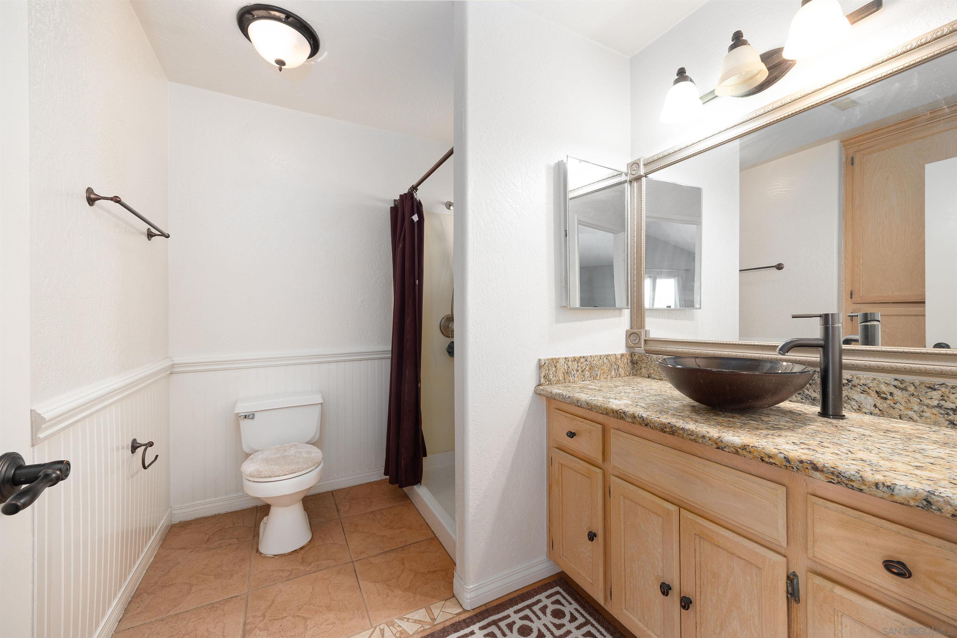 Detail Gallery Image 14 of 34 For 11817  Altadena Rd, Lakeside,  CA 92040 - 3 Beds | 2/1 Baths