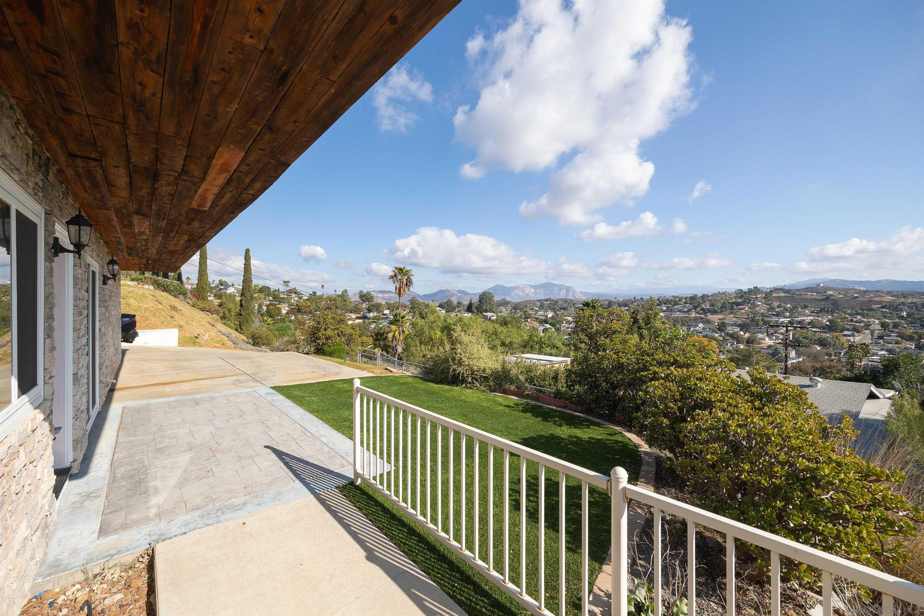 Detail Gallery Image 25 of 34 For 11817  Altadena Rd, Lakeside,  CA 92040 - 3 Beds | 2/1 Baths