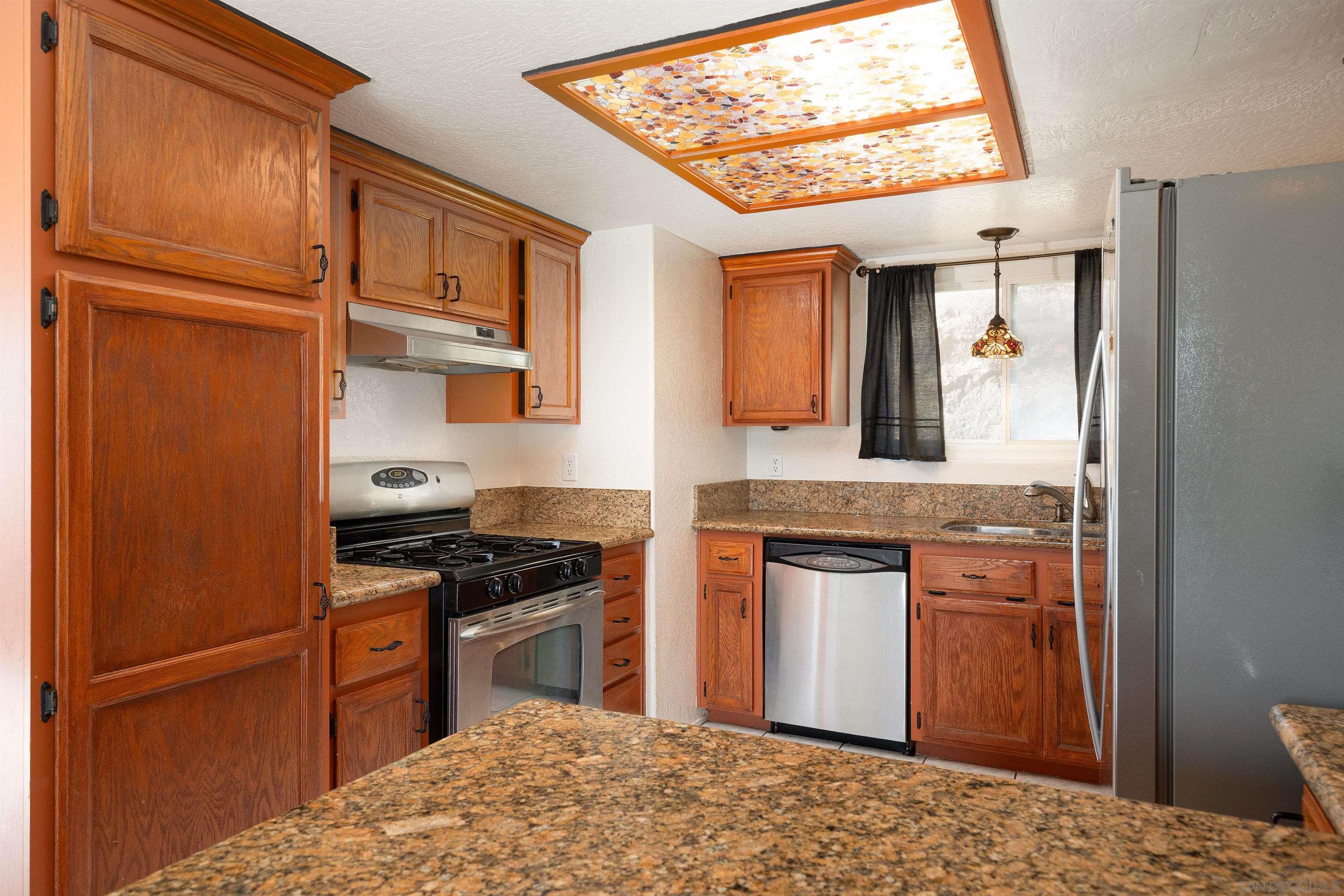 Detail Gallery Image 9 of 34 For 11817  Altadena Rd, Lakeside,  CA 92040 - 3 Beds | 2/1 Baths