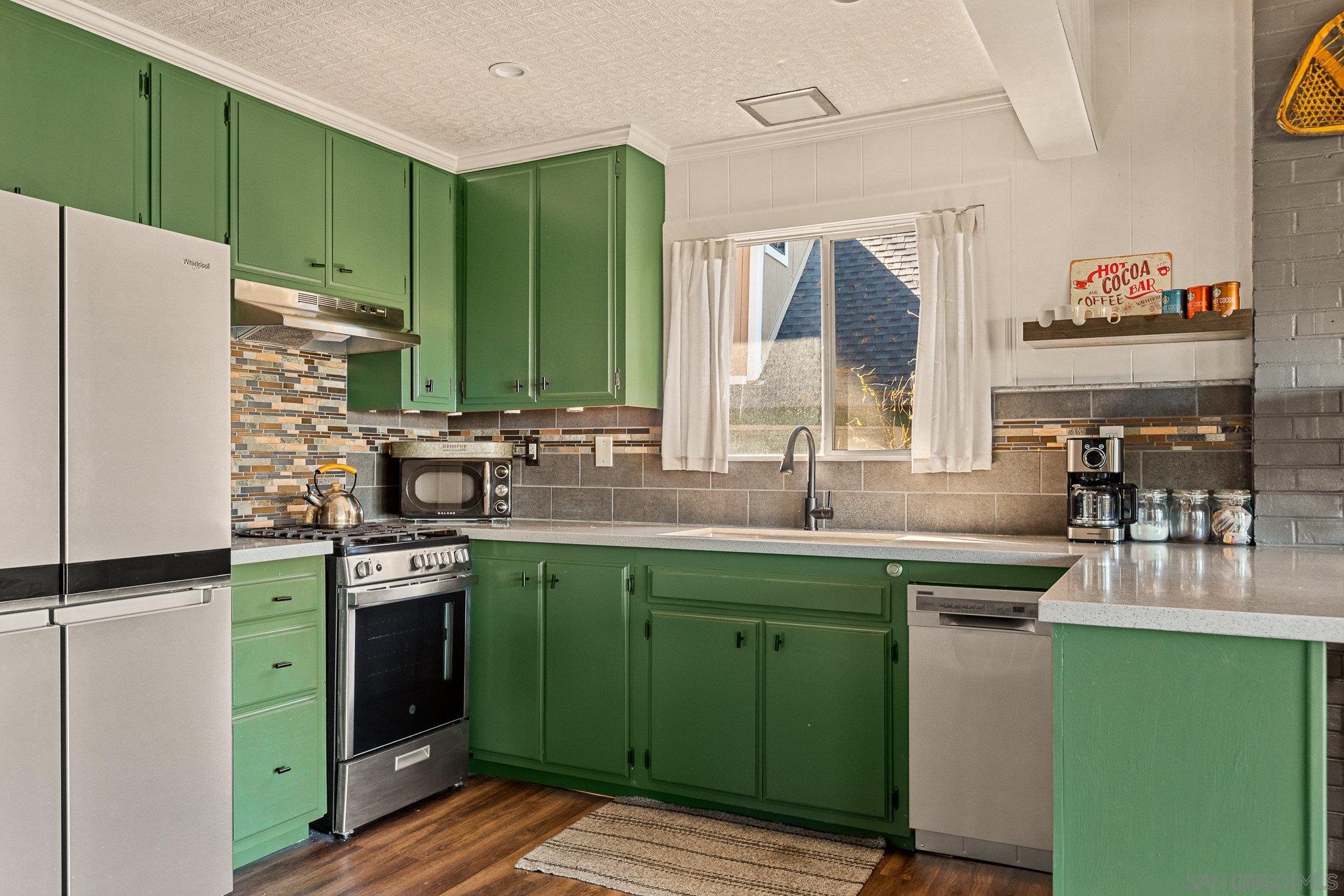 Detail Gallery Image 17 of 46 For 720  Buckingham Sq, Lake Arrowhead,  CA 92352 - 3 Beds | 2/1 Baths