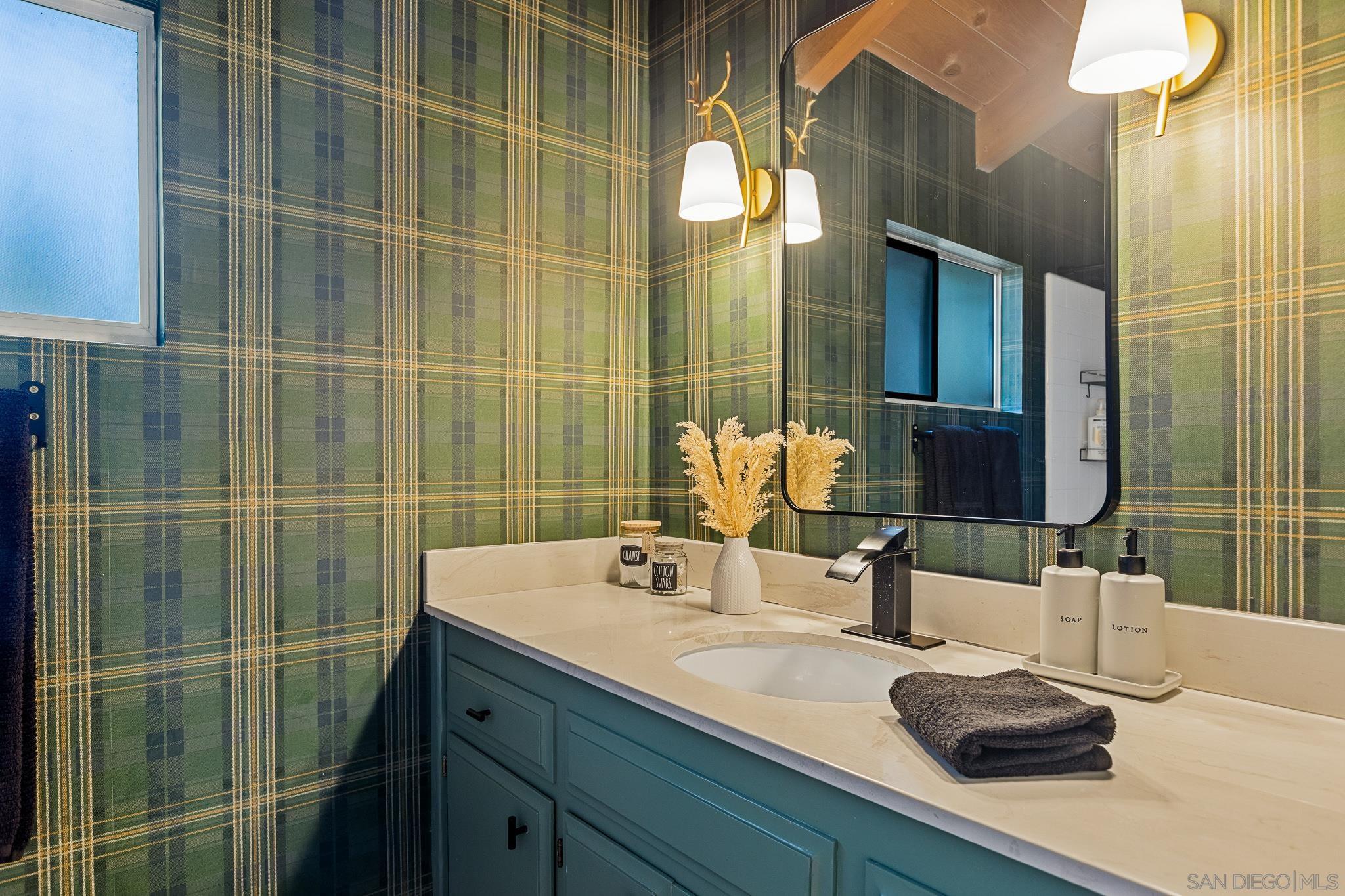 Detail Gallery Image 37 of 46 For 720  Buckingham Sq, Lake Arrowhead,  CA 92352 - 3 Beds | 2/1 Baths