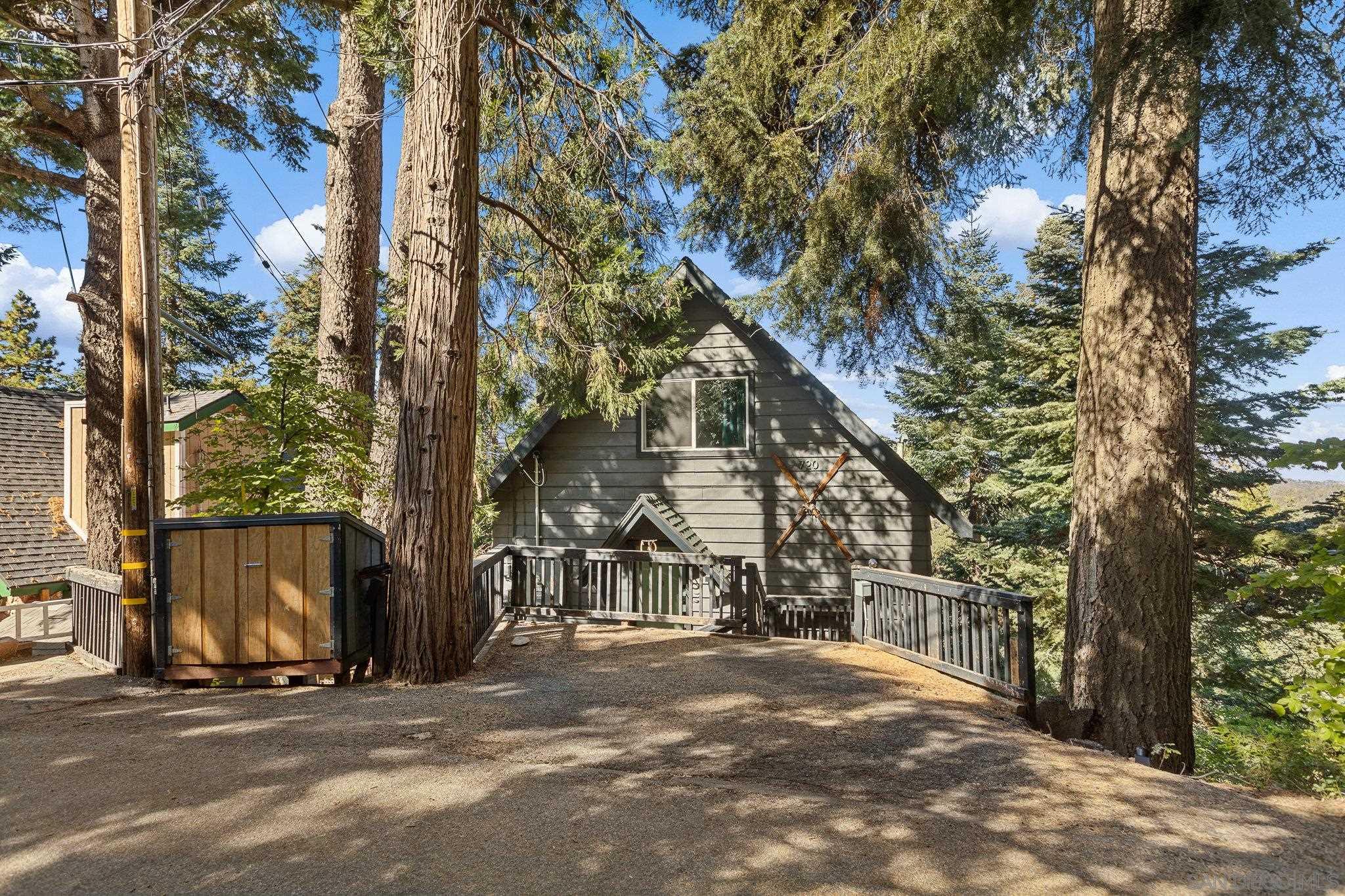 Detail Gallery Image 6 of 46 For 720  Buckingham Sq, Lake Arrowhead,  CA 92352 - 3 Beds | 2/1 Baths