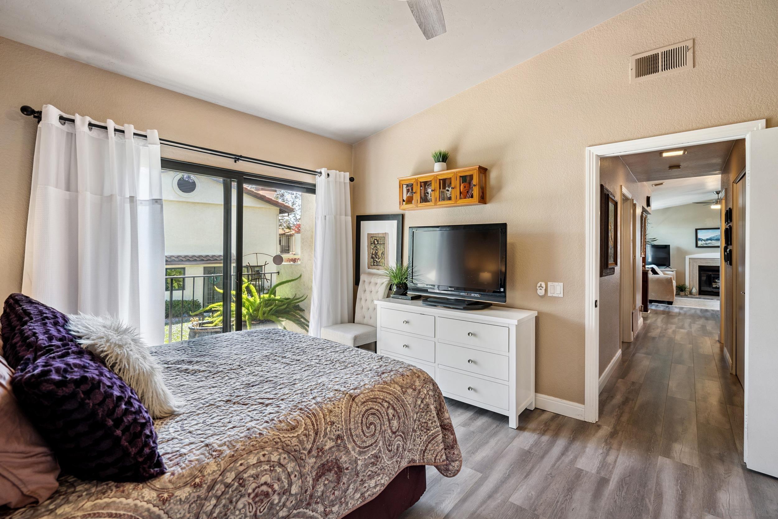 Detail Gallery Image 13 of 26 For 4225  Porte De Palmas 187, San Diego,  CA 92122 - 2 Beds | 2 Baths
