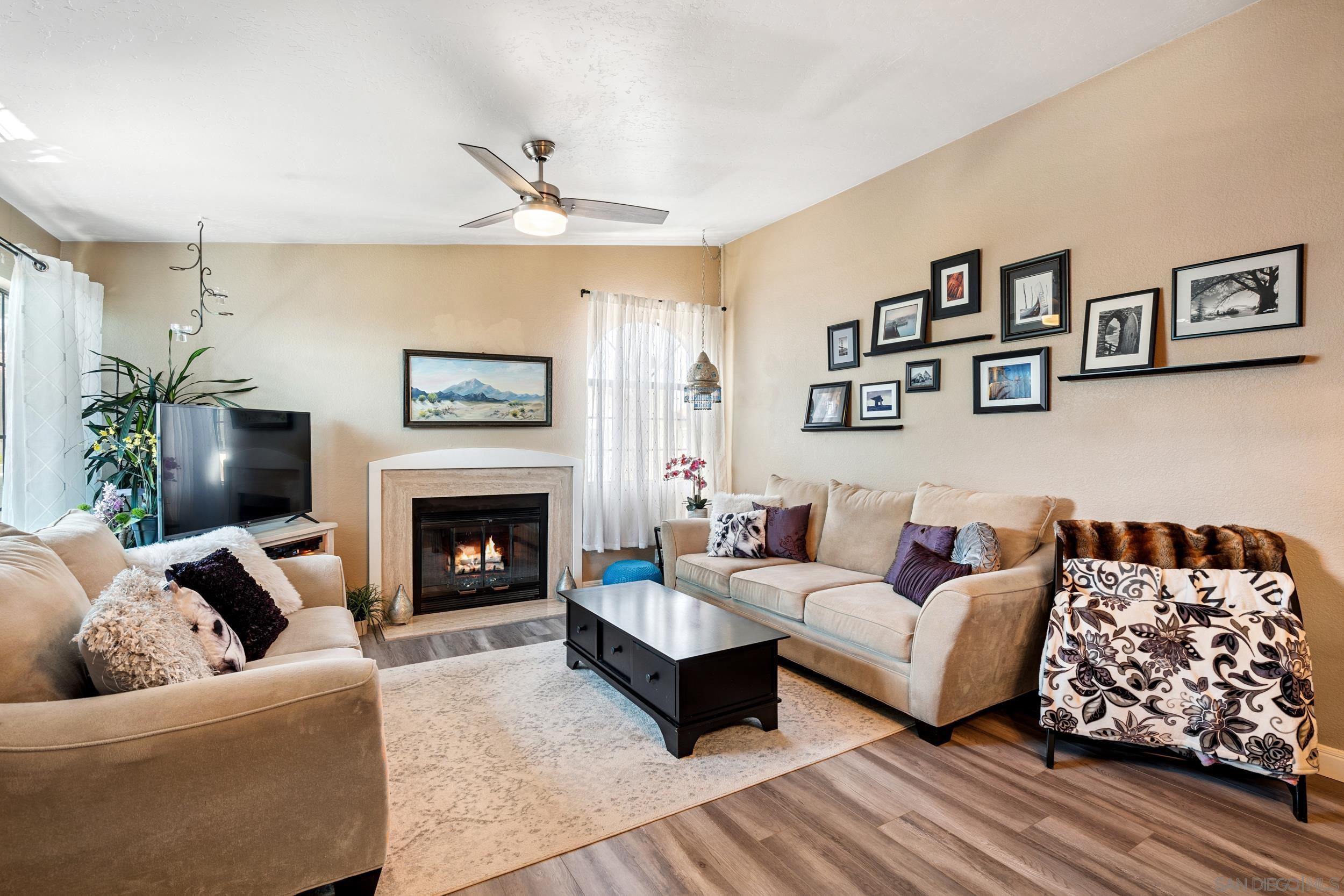 Detail Gallery Image 3 of 26 For 4225  Porte De Palmas 187, San Diego,  CA 92122 - 2 Beds | 2 Baths