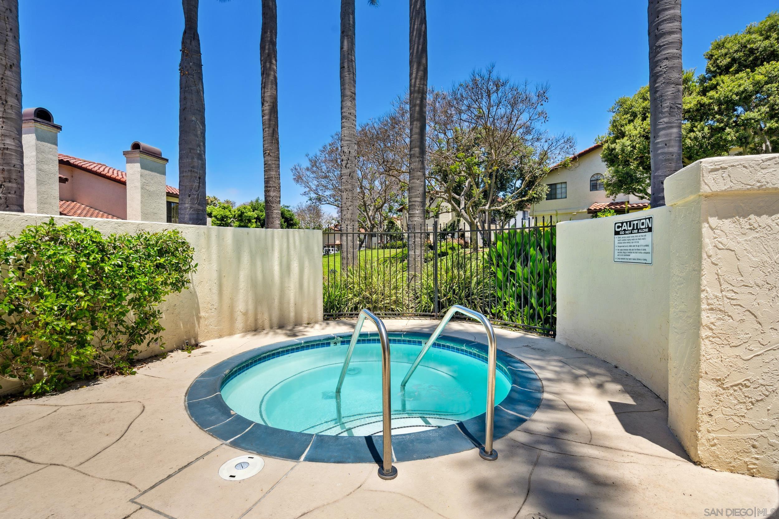 Detail Gallery Image 23 of 26 For 4225  Porte De Palmas 187, San Diego,  CA 92122 - 2 Beds | 2 Baths