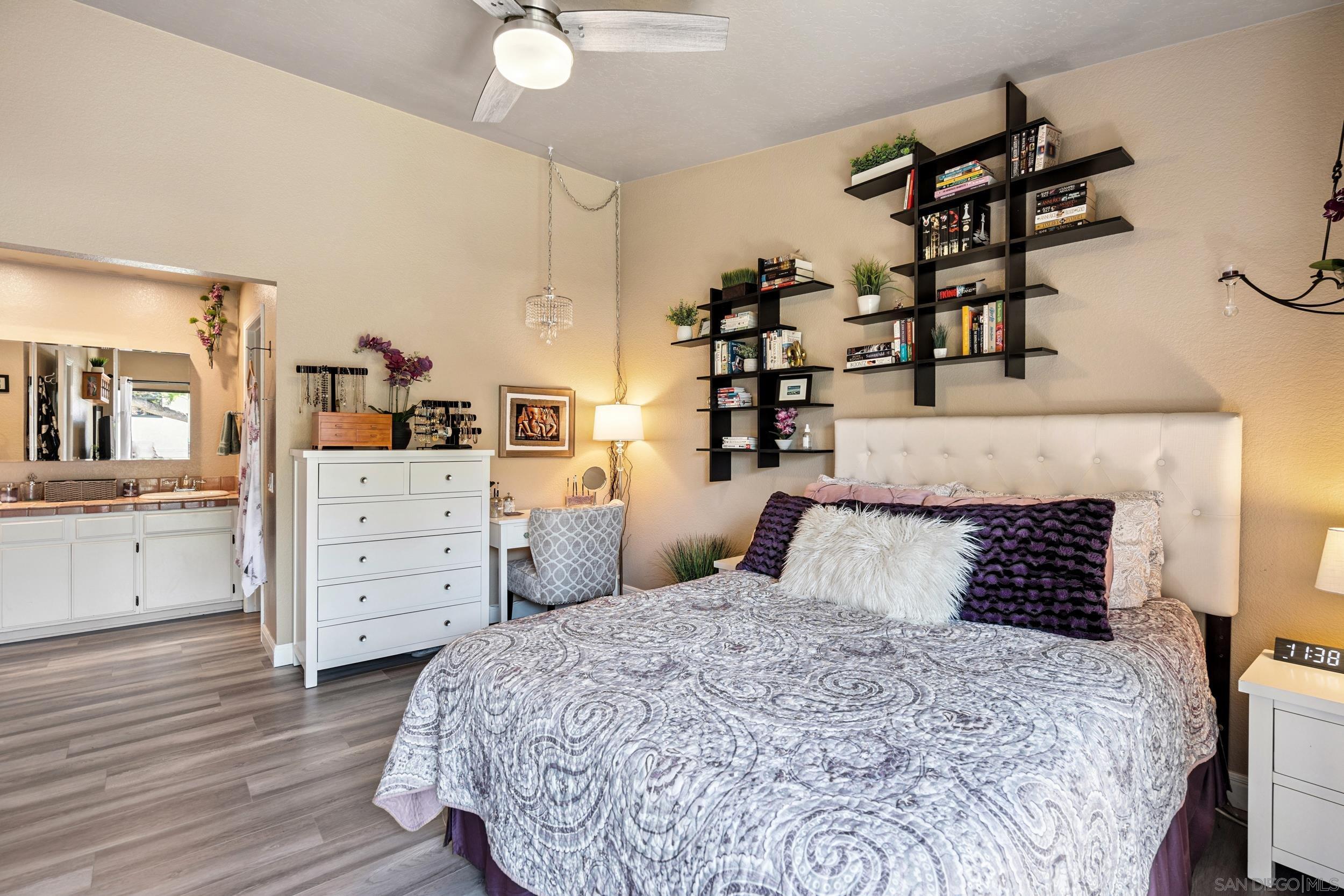 Detail Gallery Image 10 of 26 For 4225  Porte De Palmas 187, San Diego,  CA 92122 - 2 Beds | 2 Baths