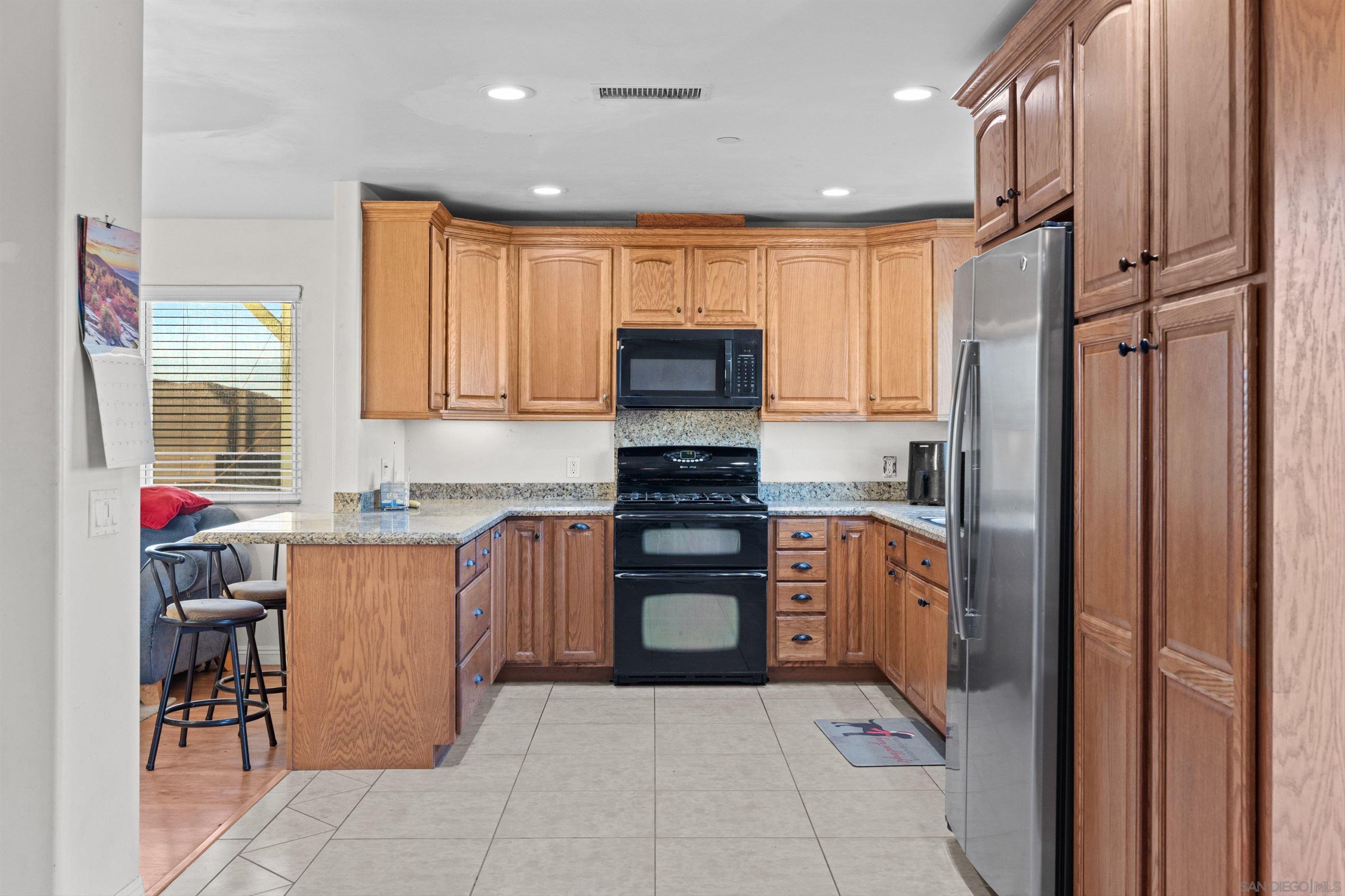 Detail Gallery Image 13 of 58 For 4618  Montiel Truck Trail, Jamul,  CA 91935 - 4 Beds | 3 Baths