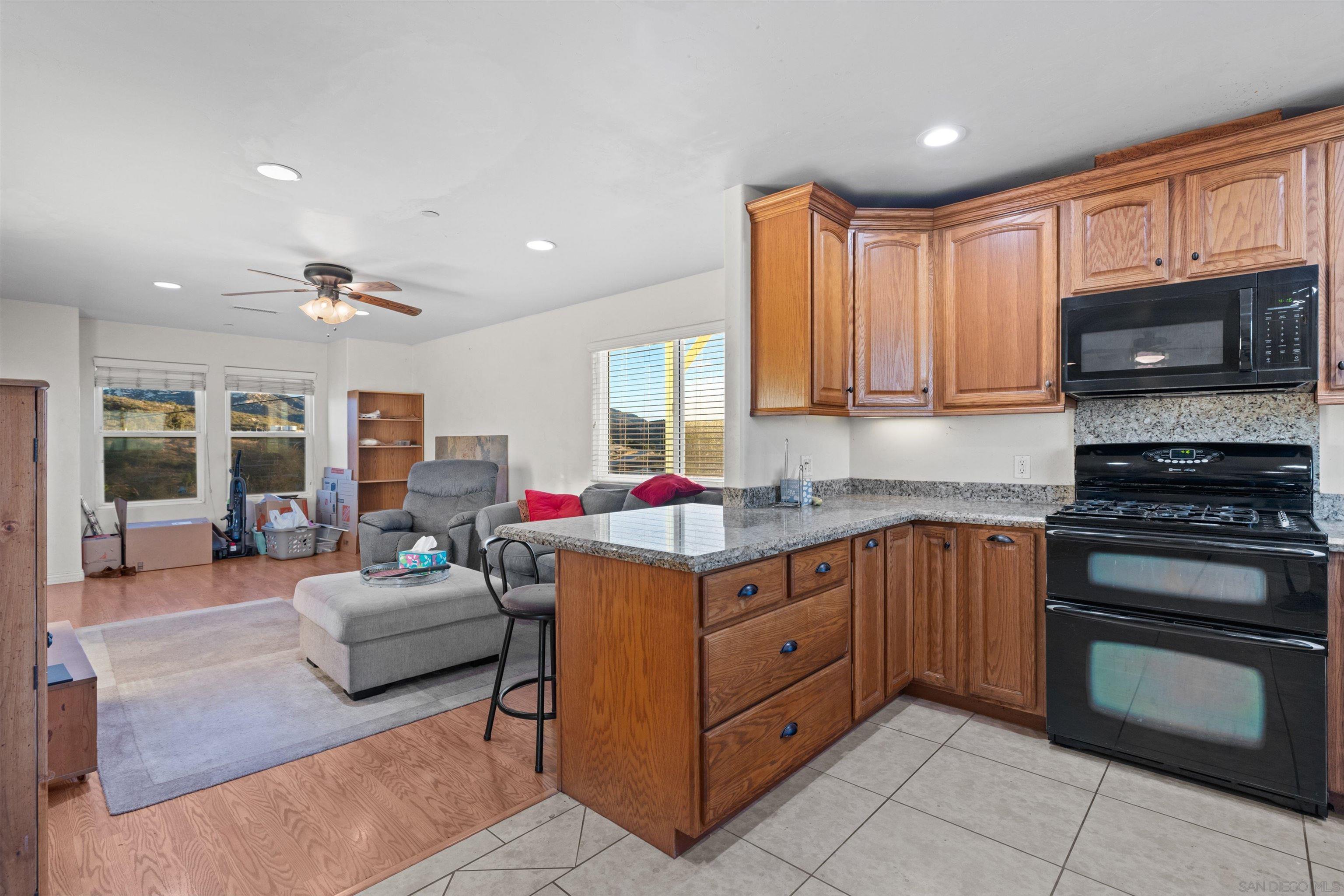 Detail Gallery Image 14 of 58 For 4618  Montiel Truck Trail, Jamul,  CA 91935 - 4 Beds | 3 Baths