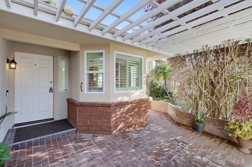 Detail Gallery Image 5 of 36 For 10460  La Vita C, San Diego,  CA 92131 - 2 Beds | 2 Baths