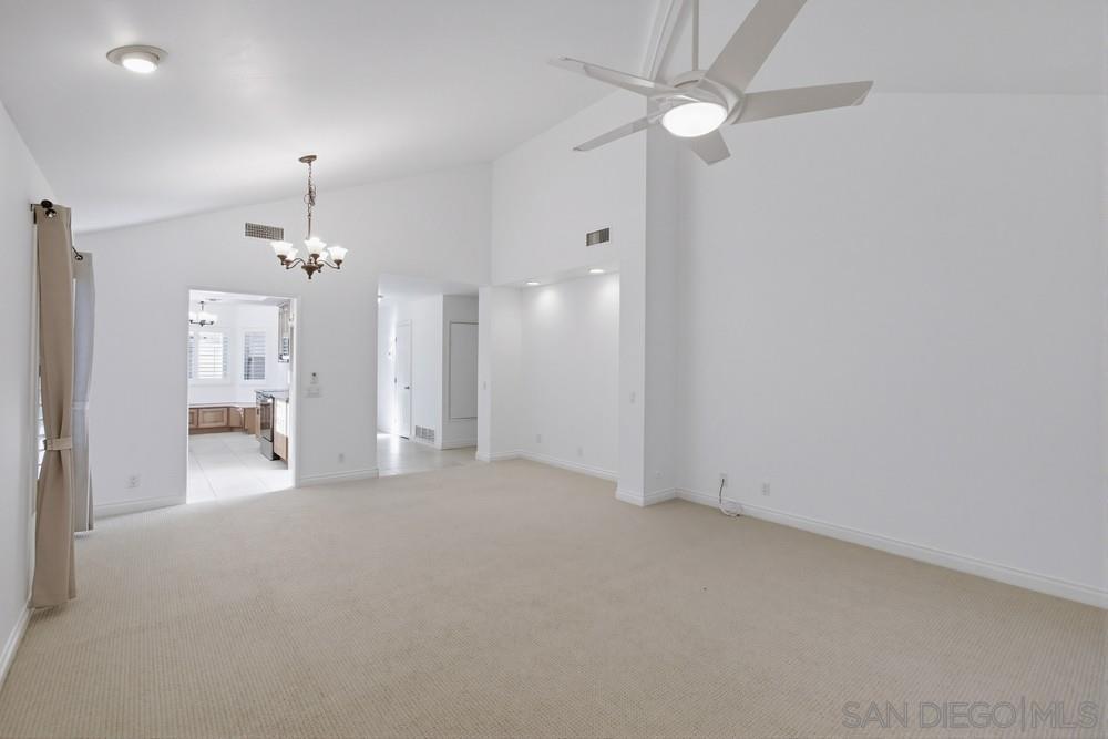 Detail Gallery Image 7 of 36 For 10460  La Vita C, San Diego,  CA 92131 - 2 Beds | 2 Baths