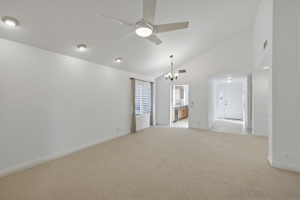 Detail Gallery Image 8 of 36 For 10460  La Vita C, San Diego,  CA 92131 - 2 Beds | 2 Baths