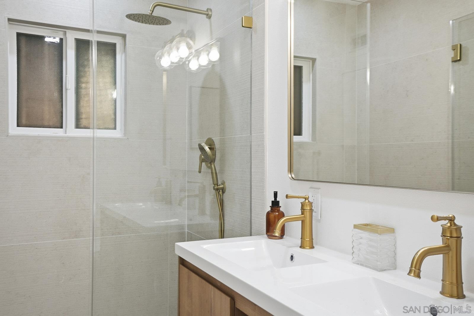 Detail Gallery Image 23 of 37 For 7427  Margerum Ave, San Diego,  CA 92120 - 4 Beds | 2/1 Baths