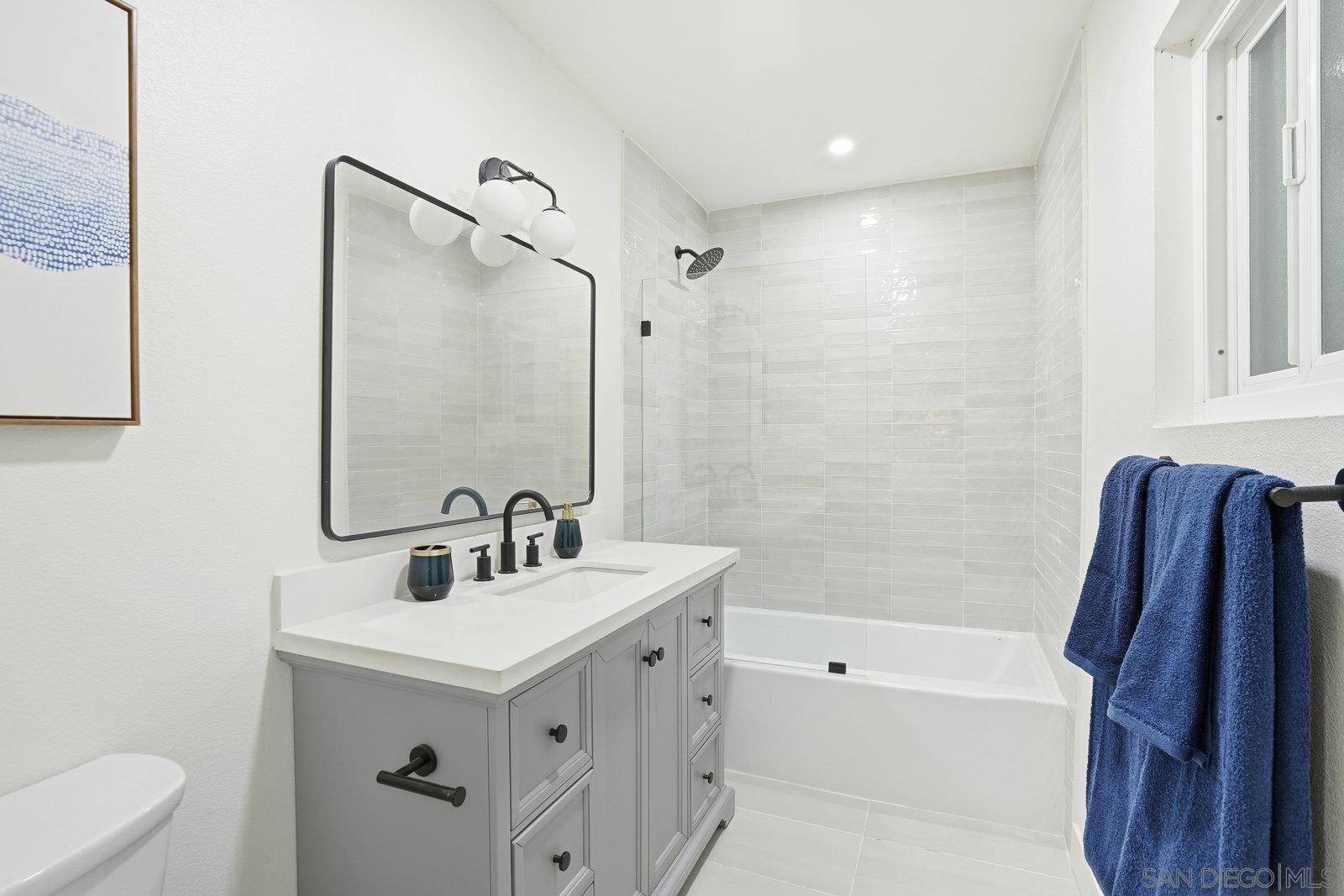 Detail Gallery Image 26 of 37 For 7427  Margerum Ave, San Diego,  CA 92120 - 4 Beds | 2/1 Baths