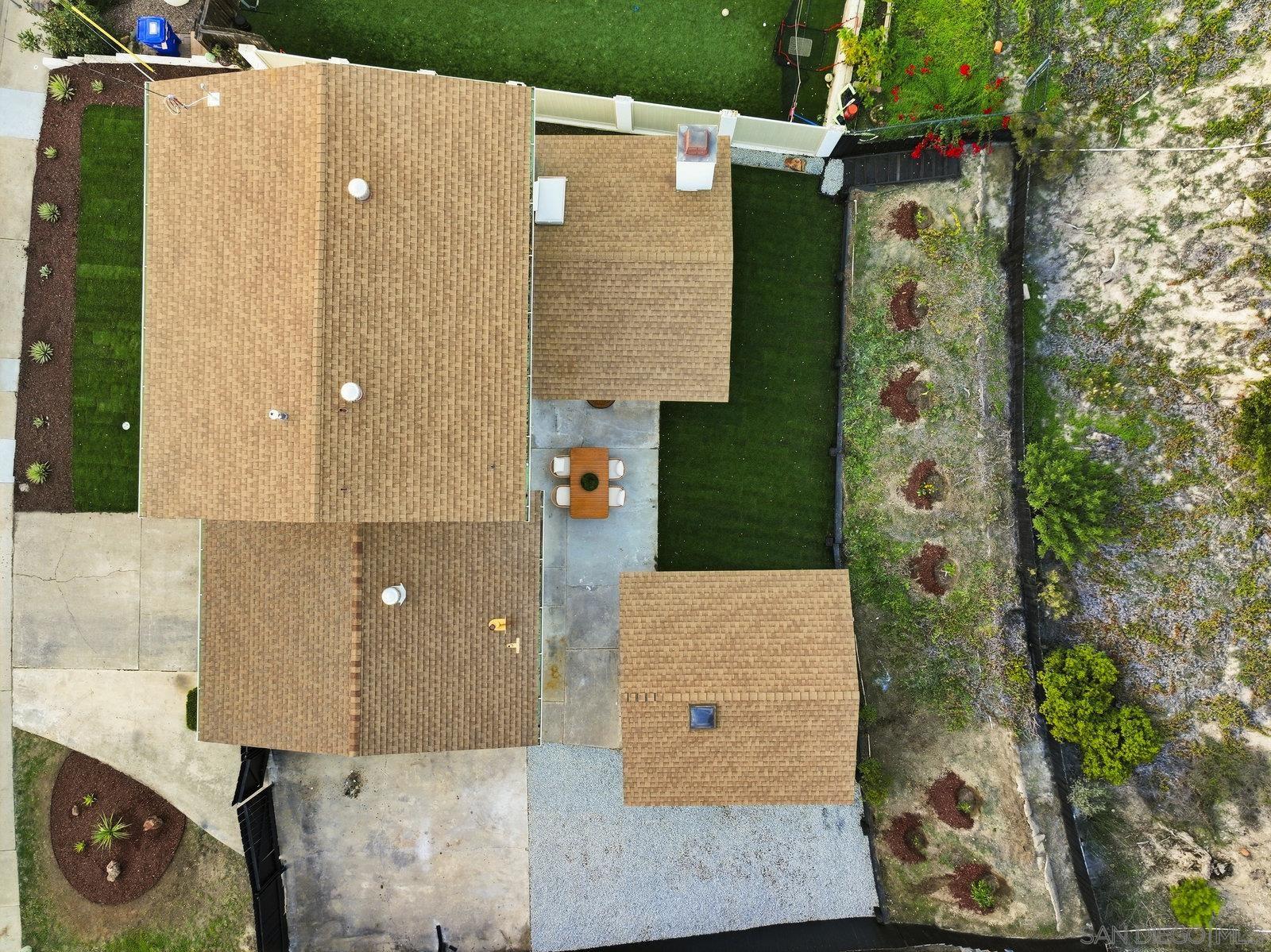 Detail Gallery Image 3 of 37 For 7427  Margerum Ave, San Diego,  CA 92120 - 4 Beds | 2/1 Baths