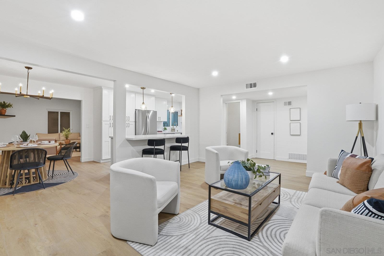 Detail Gallery Image 6 of 37 For 7427  Margerum Ave, San Diego,  CA 92120 - 4 Beds | 2/1 Baths