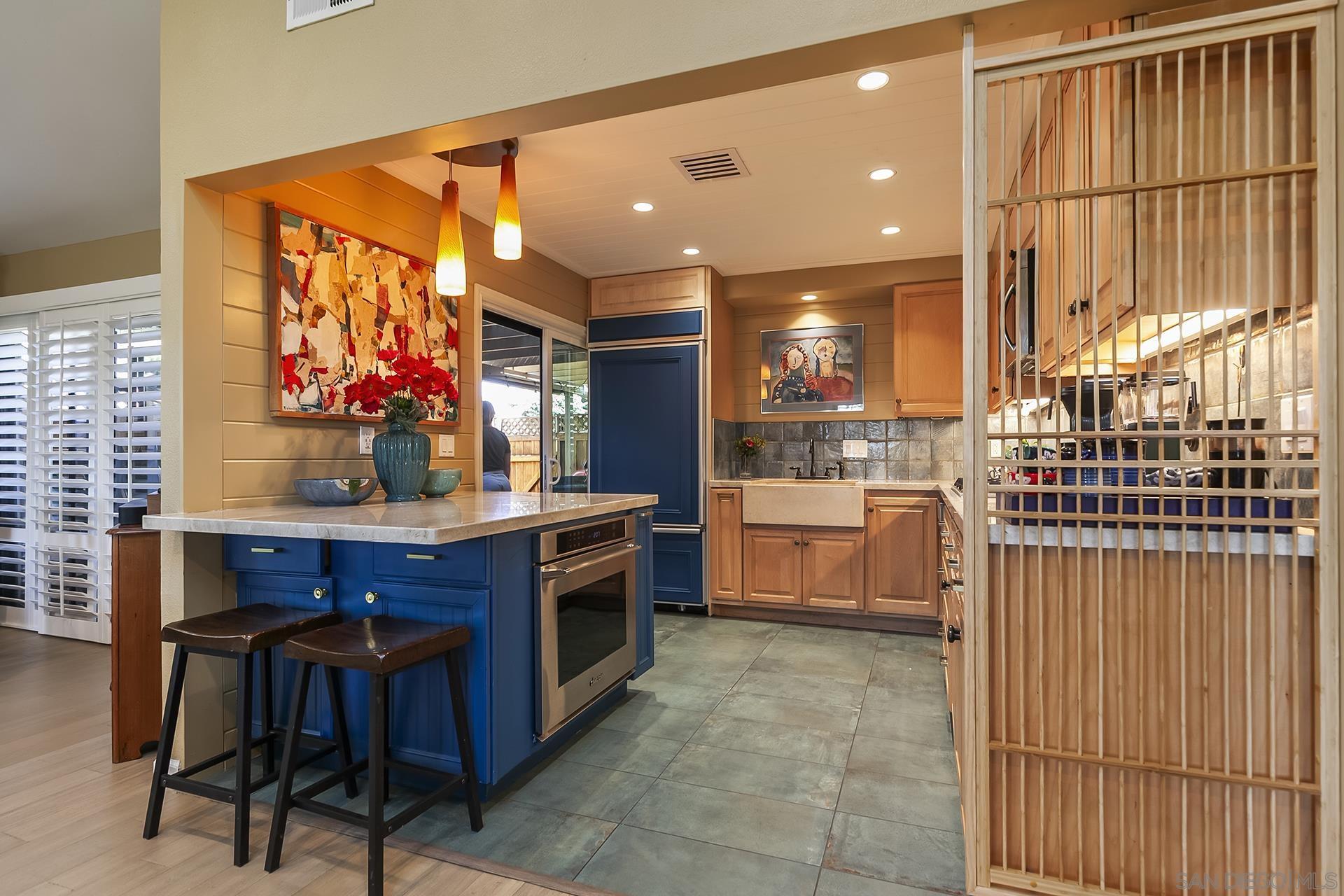 Detail Gallery Image 13 of 53 For 5358  Caminito Velasquez, San Diego,  CA 92124 - 3 Beds | 2 Baths