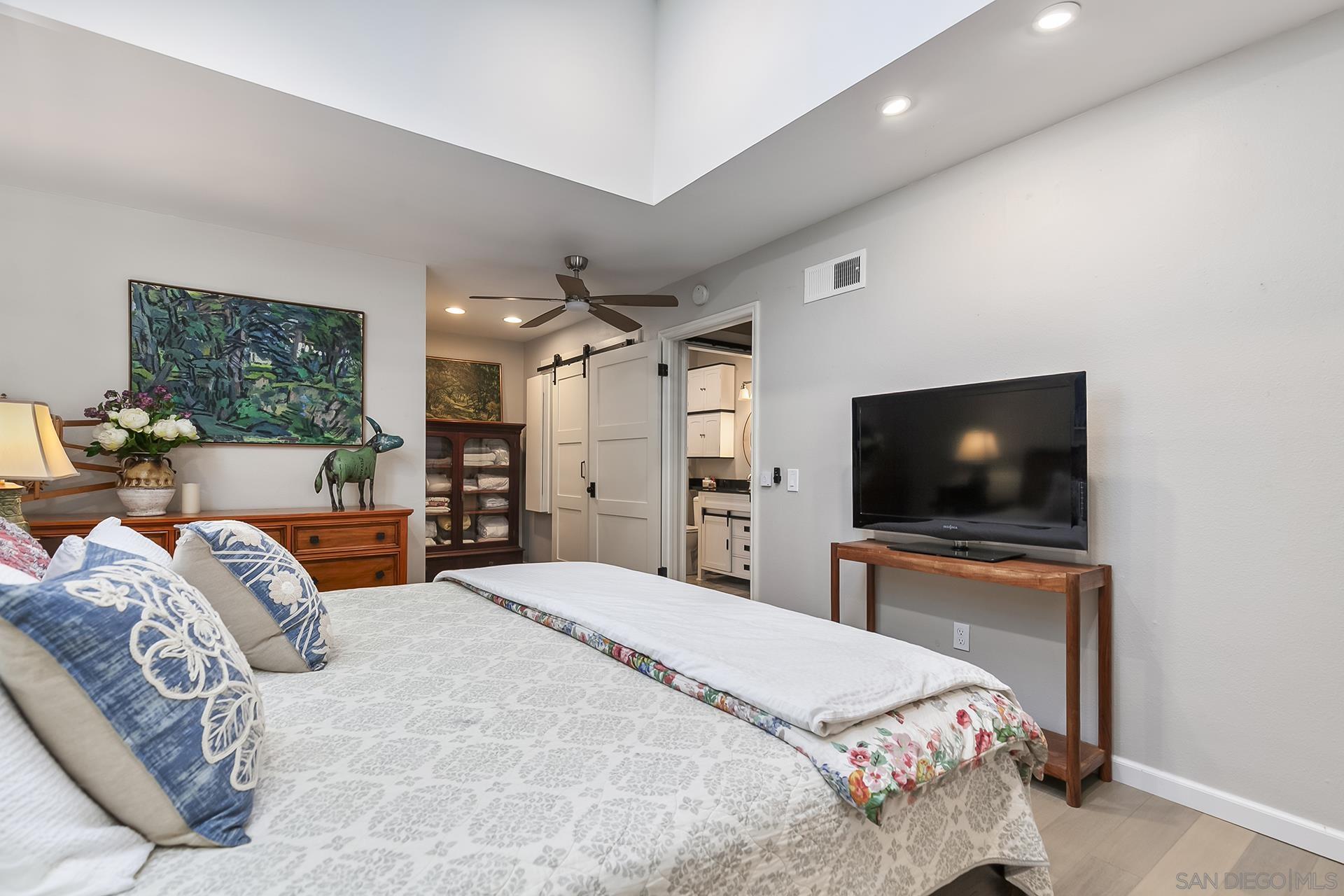 Detail Gallery Image 21 of 53 For 5358  Caminito Velasquez, San Diego,  CA 92124 - 3 Beds | 2 Baths