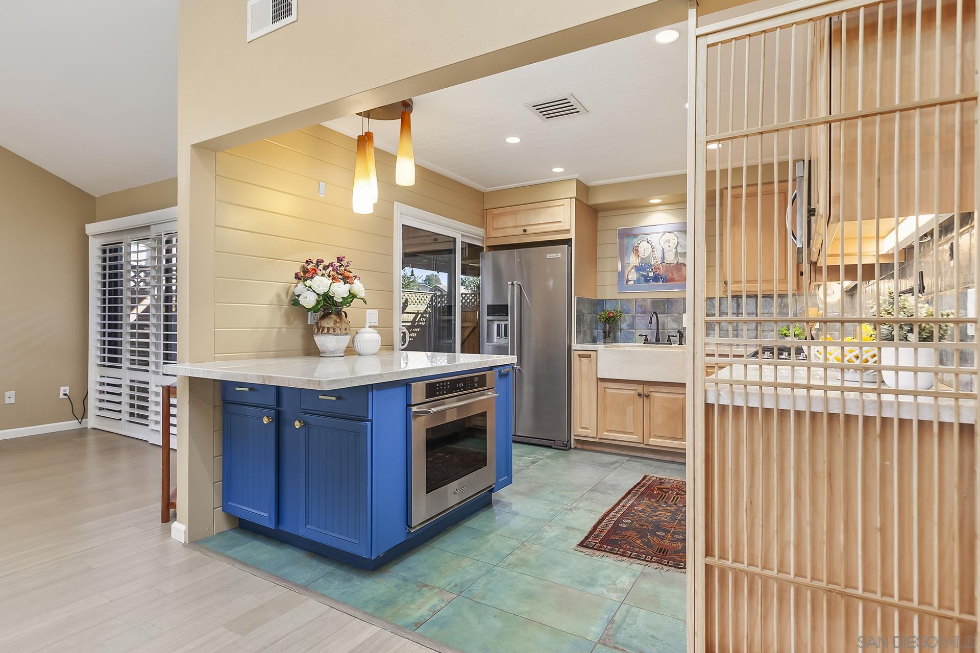 Detail Gallery Image 8 of 75 For 5358  Caminito Velasquez, San Diego,  CA 92124 - 3 Beds | 2 Baths