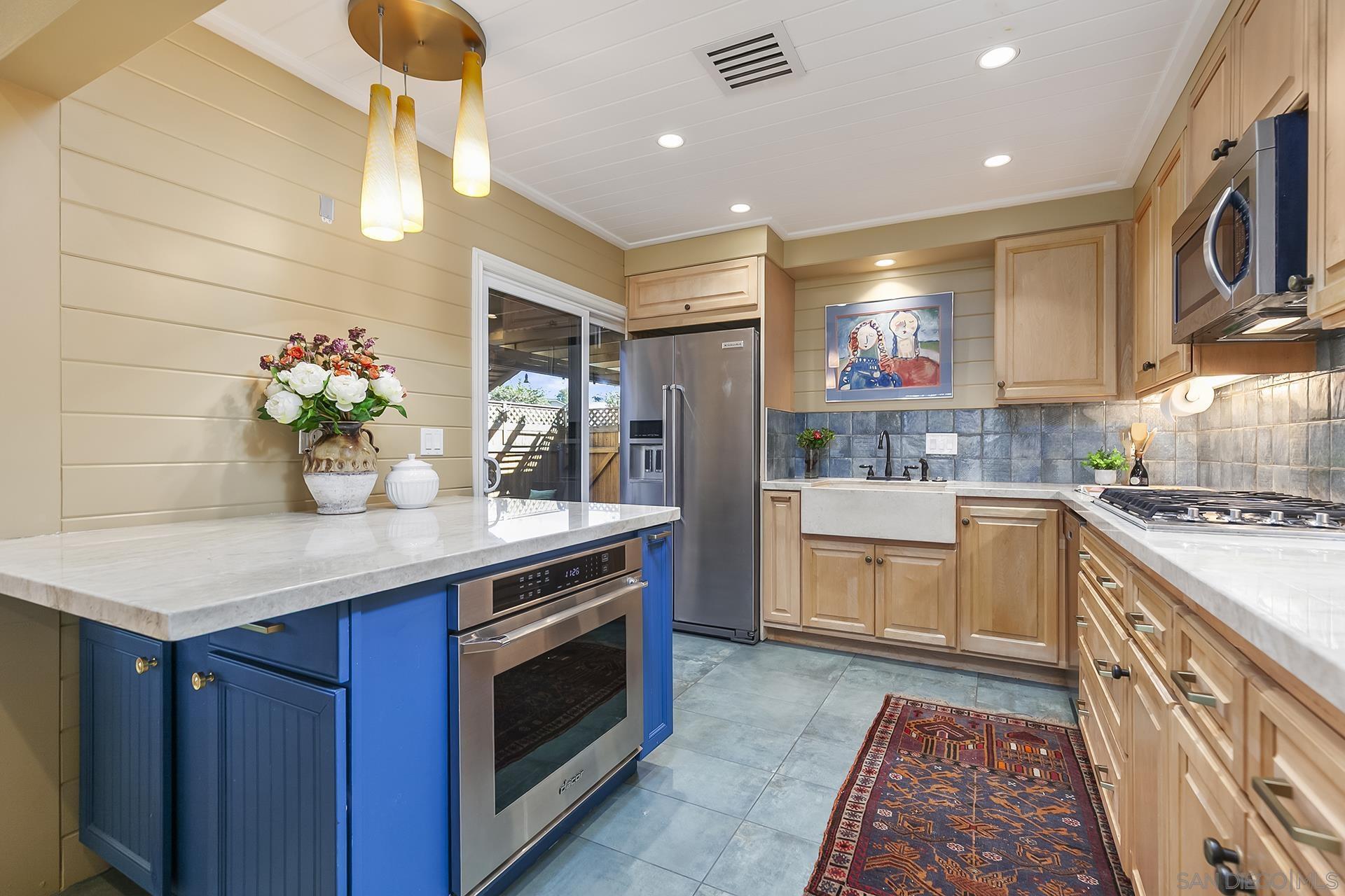 Detail Gallery Image 10 of 75 For 5358  Caminito Velasquez, San Diego,  CA 92124 - 3 Beds | 2 Baths