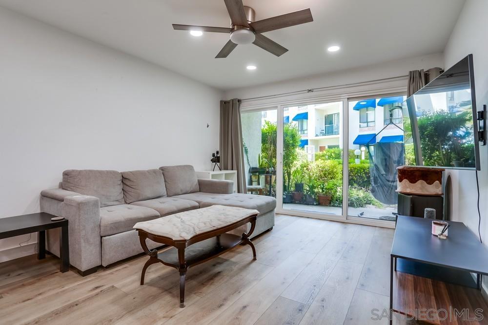 Detail Gallery Image 11 of 26 For 8308  Regents Rd  1f, San Diego,  CA 92122 - 2 Beds | 2 Baths