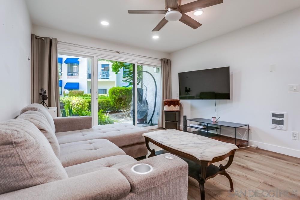 Detail Gallery Image 12 of 26 For 8308  Regents Rd  1f, San Diego,  CA 92122 - 2 Beds | 2 Baths