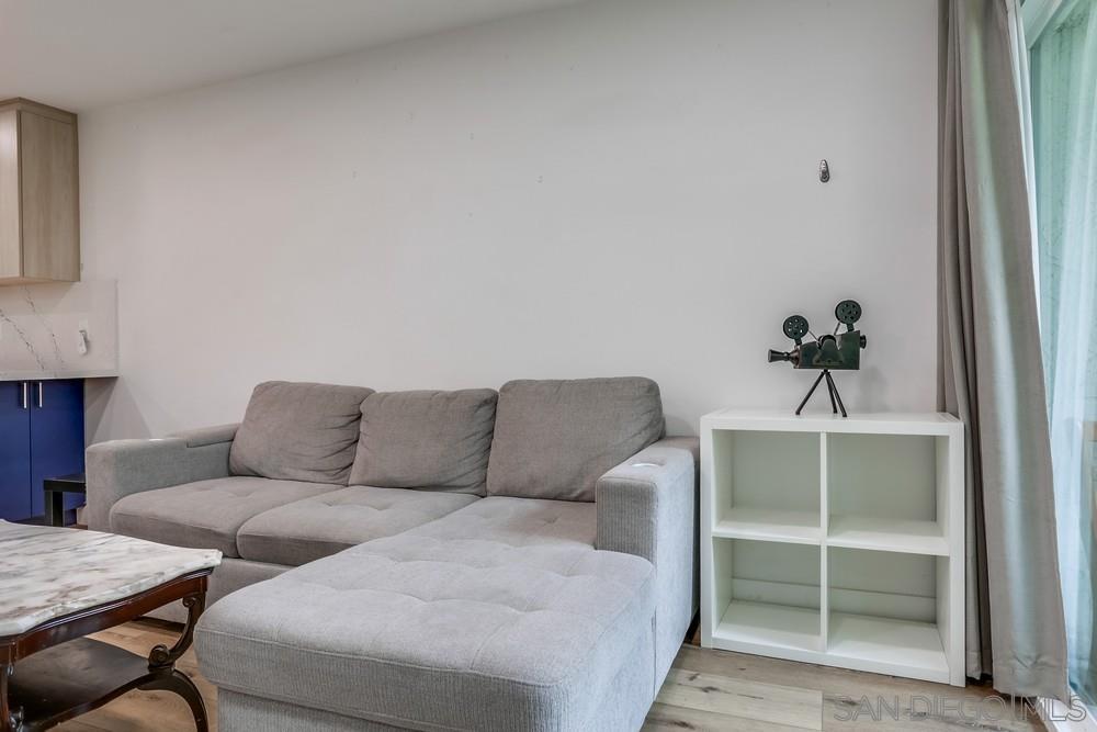 Detail Gallery Image 13 of 26 For 8308  Regents Rd  1f, San Diego,  CA 92122 - 2 Beds | 2 Baths