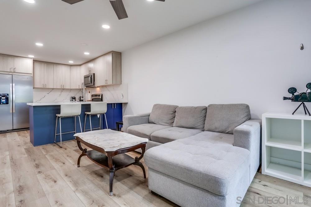 Detail Gallery Image 14 of 26 For 8308  Regents Rd  1f, San Diego,  CA 92122 - 2 Beds | 2 Baths