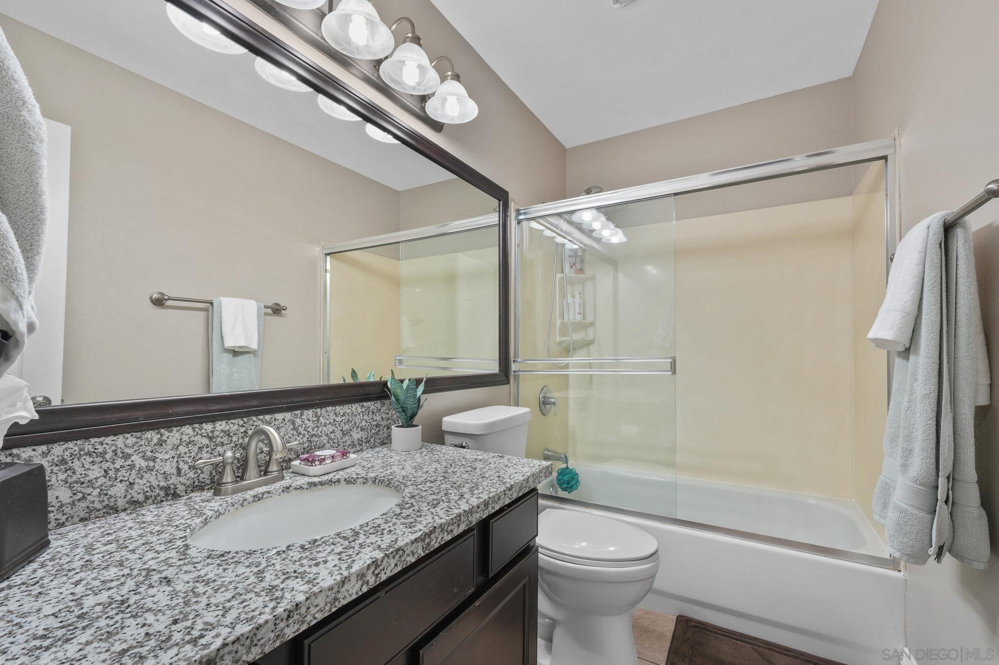 Detail Gallery Image 23 of 29 For 1045  Peach Avenue  #38,  El Cajon,  CA 92021 - 2 Beds | 1/1 Baths