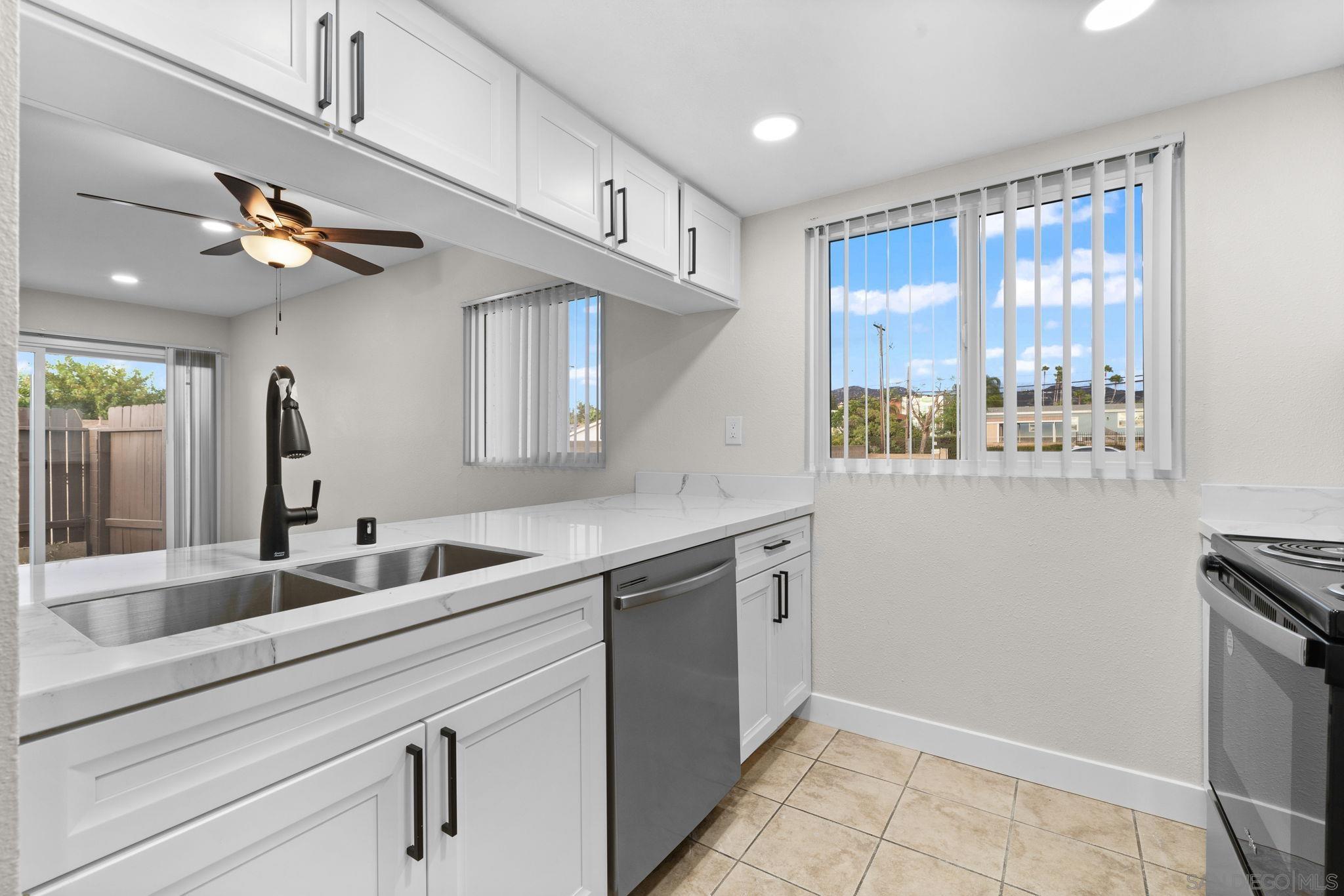 Detail Gallery Image 5 of 17 For 748 N 3rd St  Q, El Cajon,  CA 92021 - 2 Beds | 1/1 Baths