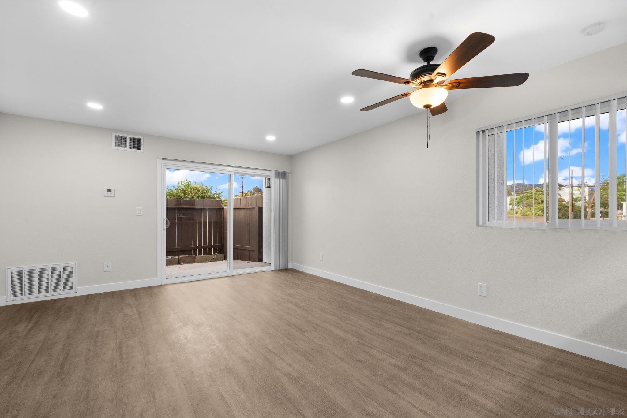 Detail Gallery Image 7 of 17 For 748 N 3rd St  Q, El Cajon,  CA 92021 - 2 Beds | 1/1 Baths