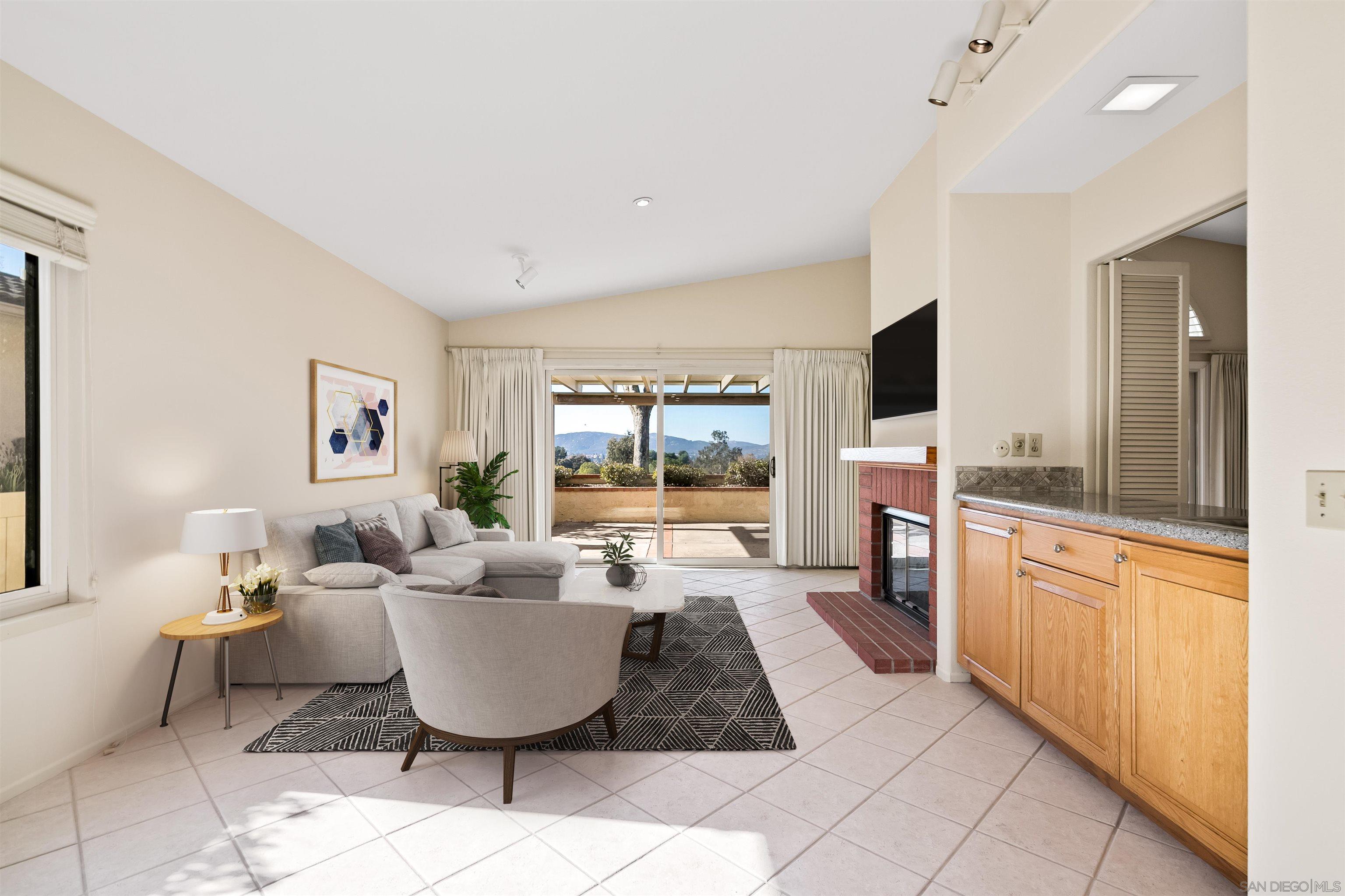 Detail Gallery Image 18 of 51 For 18113  Calle Estepona, San Diego,  CA 92128 - 3 Beds | 2 Baths