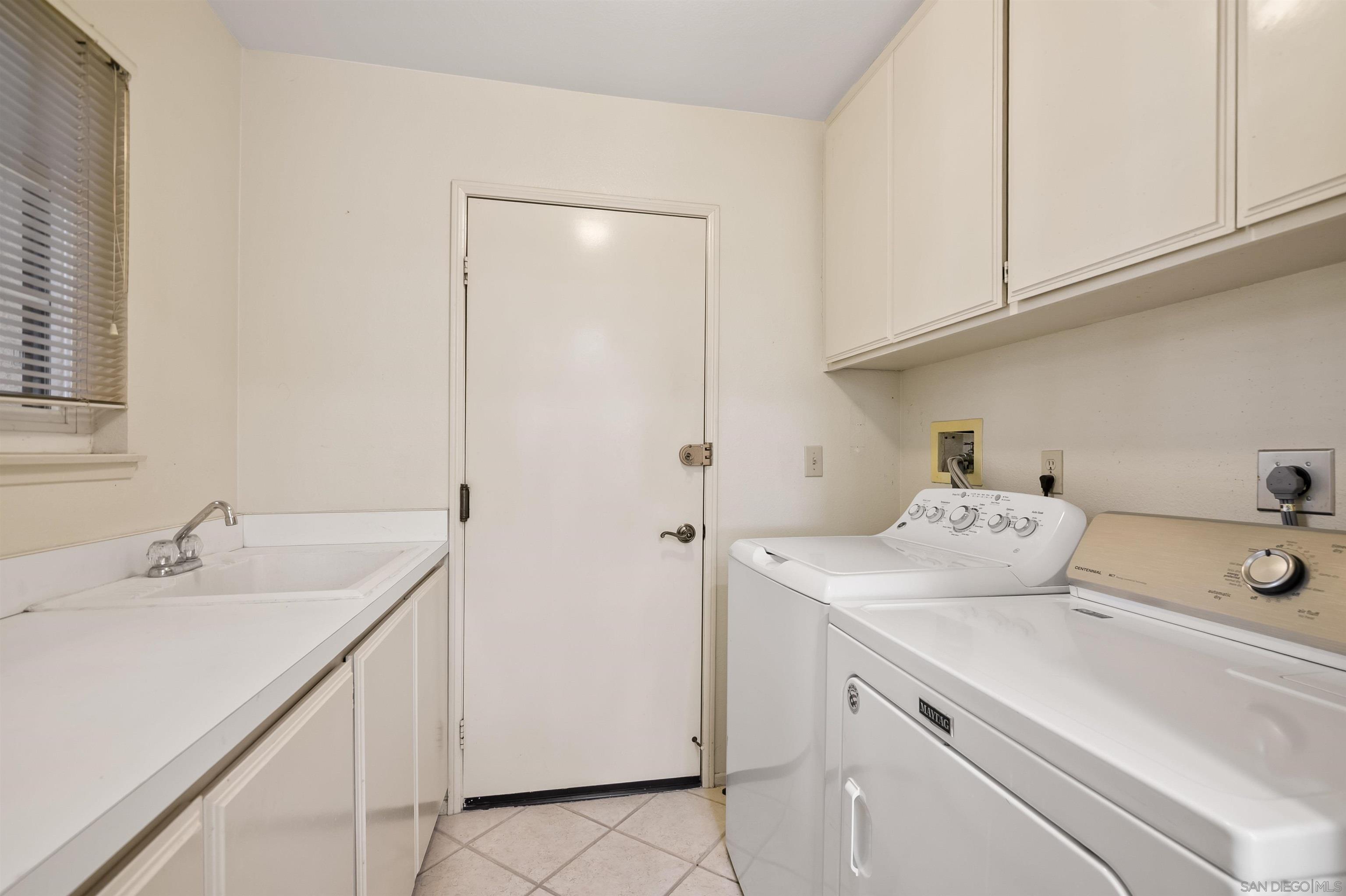 Detail Gallery Image 22 of 51 For 18113  Calle Estepona, San Diego,  CA 92128 - 3 Beds | 2 Baths