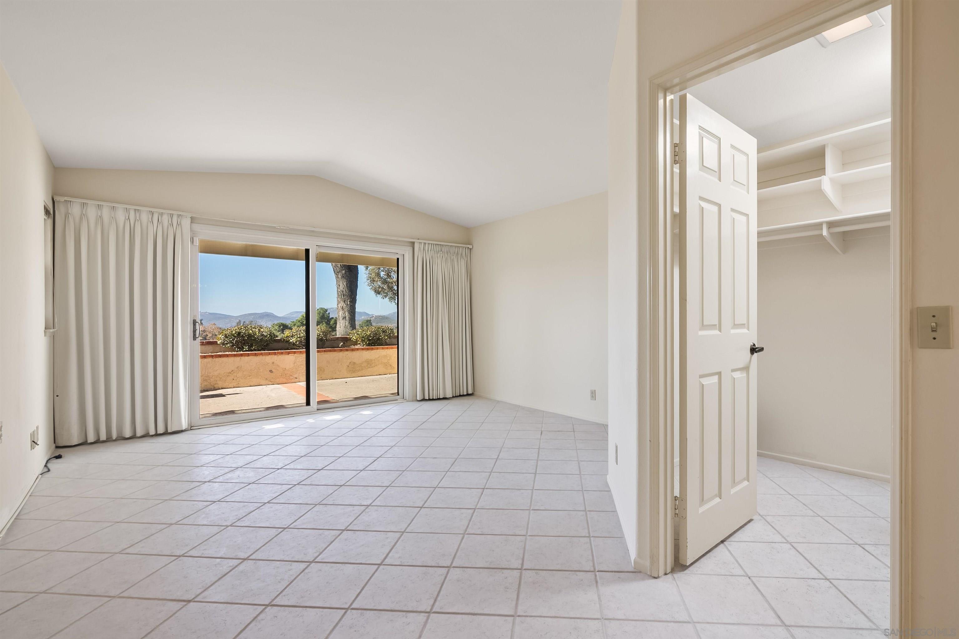 Detail Gallery Image 28 of 51 For 18113  Calle Estepona, San Diego,  CA 92128 - 3 Beds | 2 Baths